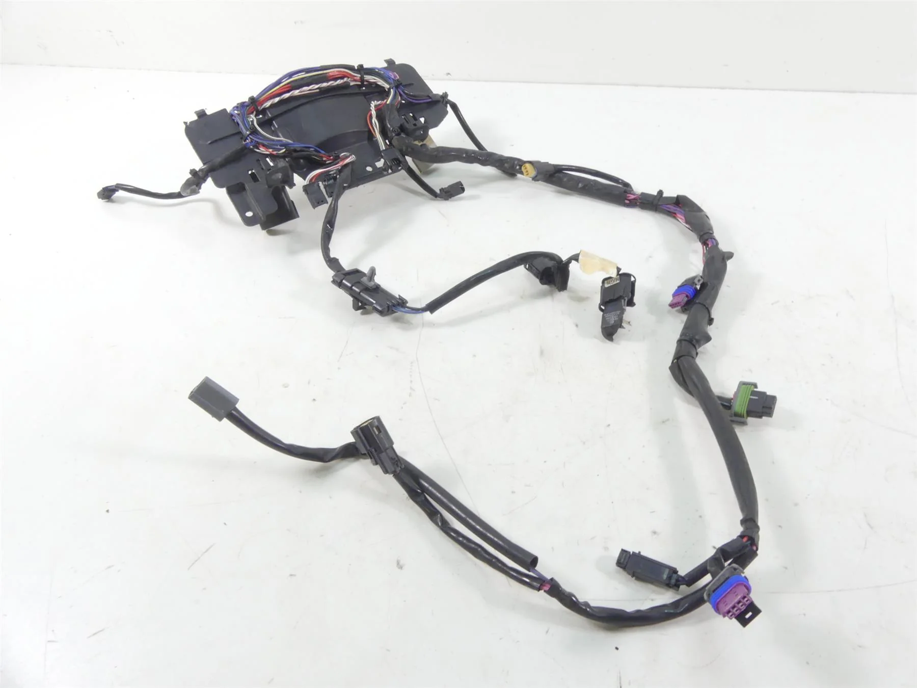 2014 Harley Touring FLHX Street Glide Front Fairing Wiring Loom - Read 69200121 - Image 2