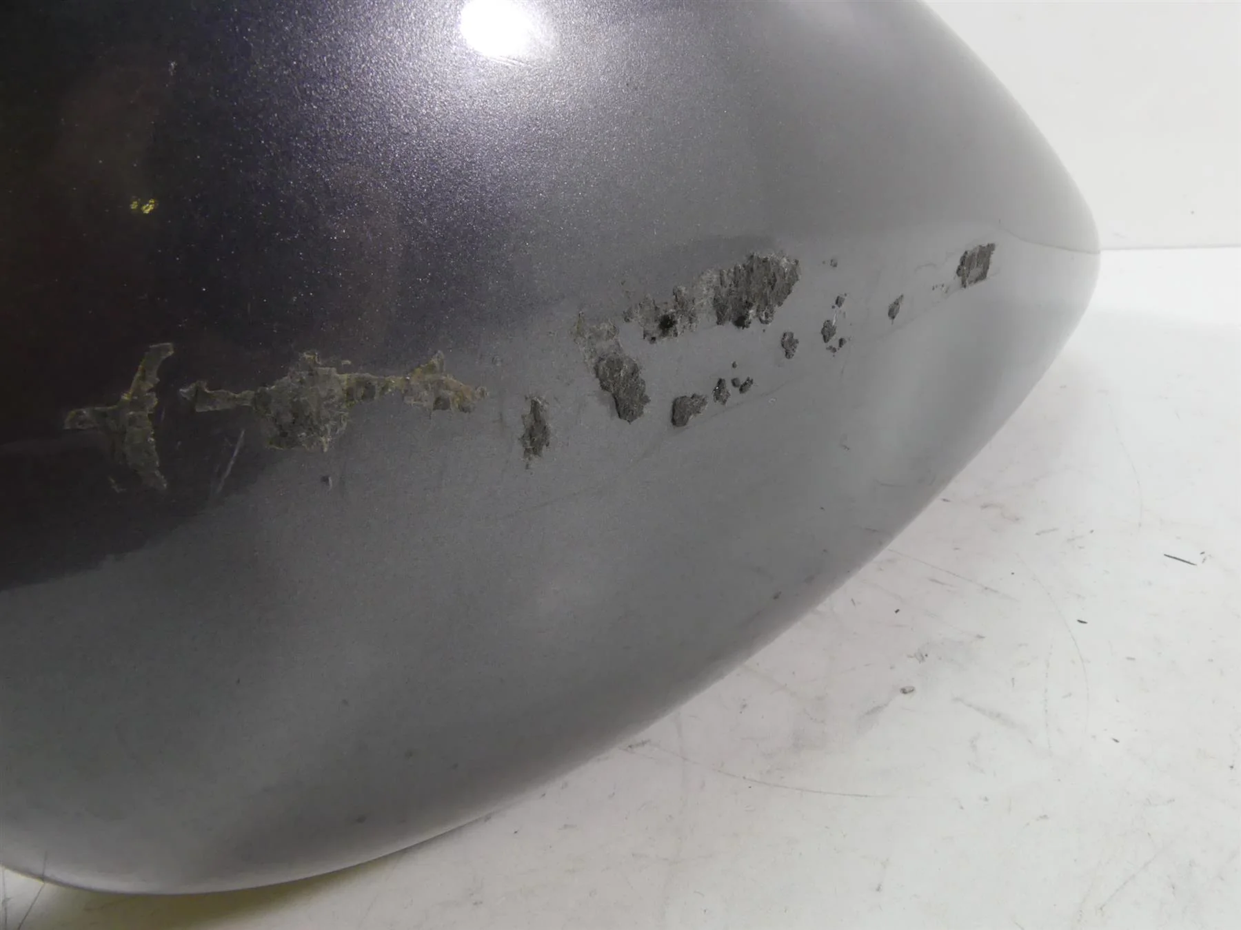 2014 Harley Touring FLHX Street Glide Fuel Gas Tank Reservoir - Read 61356-08 - Image 8