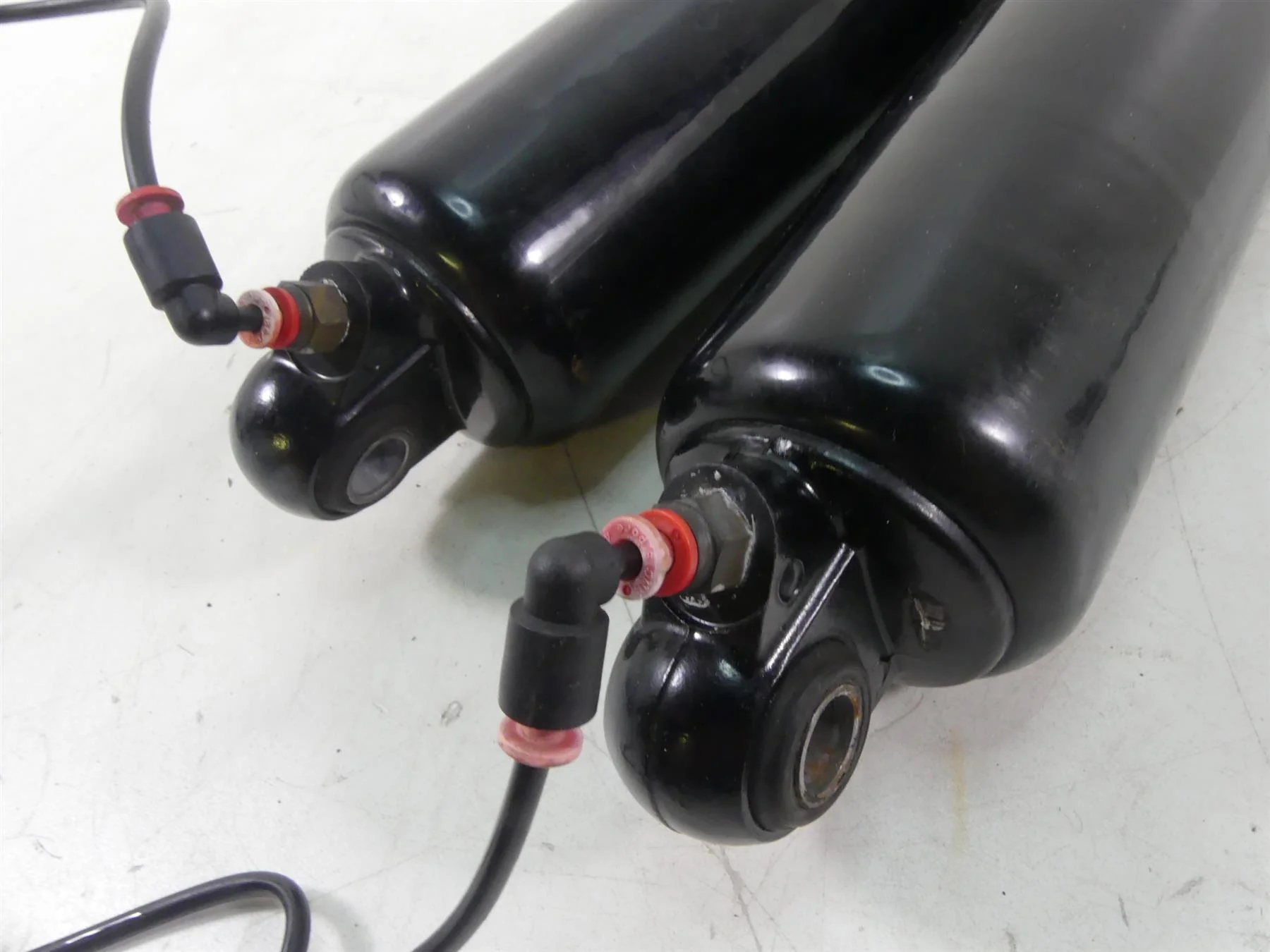 2014 Harley Touring FLHX Street Glide Rear Air Adjust Shock Set 12" 54662-09 - Image 3