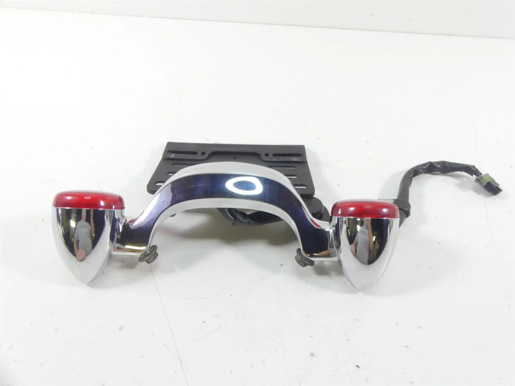 2014 Harley Touring FLHX Street Glide Rear Blinker Bar Plate Holder Set 73314-10 - Image 3