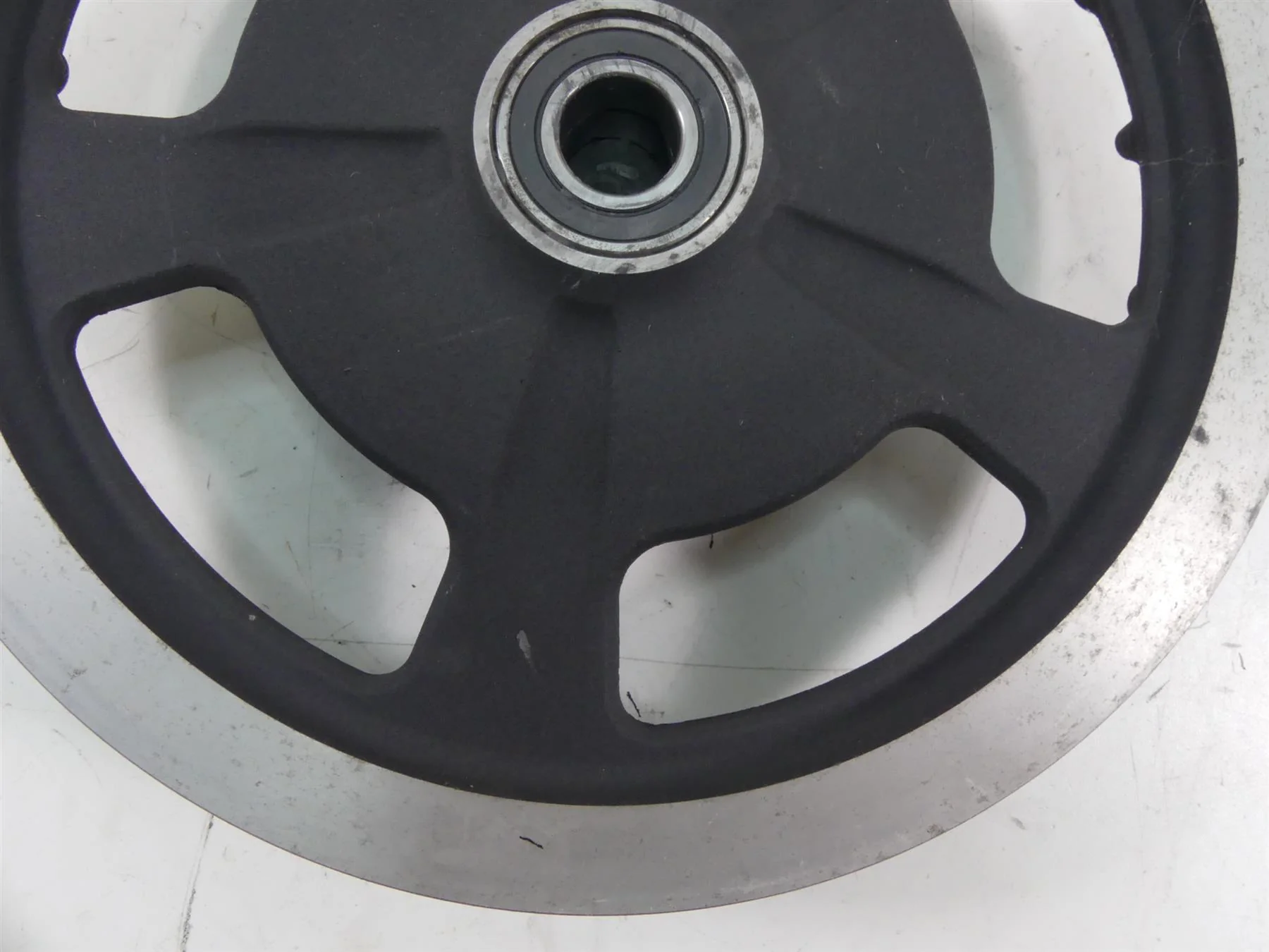 2014 Harley Touring FLHX Street Glide Rear Drive Belt Pulley 68T 1" 37781-09 - Image 3