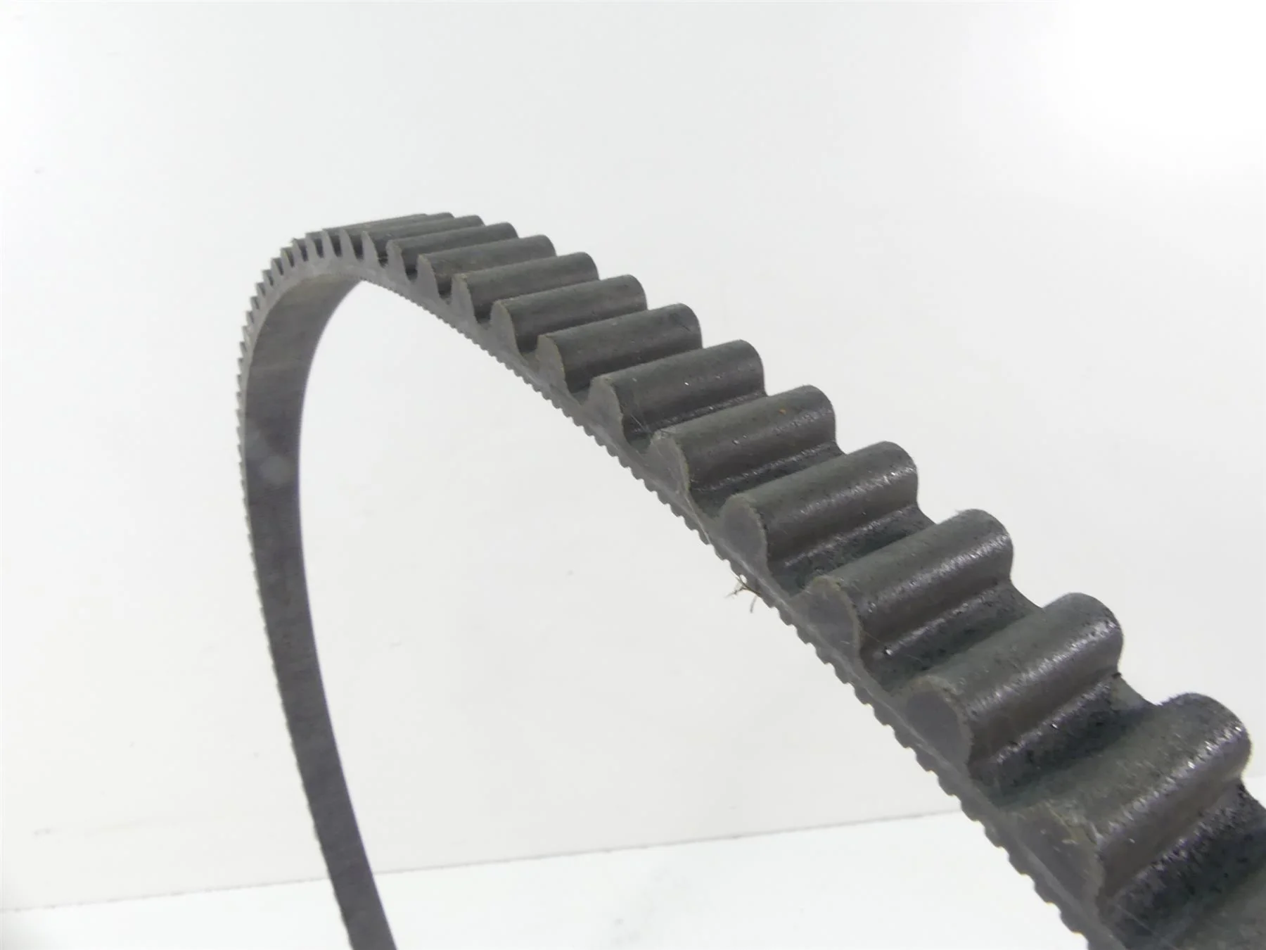 2014 Harley Touring FLHX Street Glide Rear Main Drive Belt 140T 1" 40024-09 - Image 6