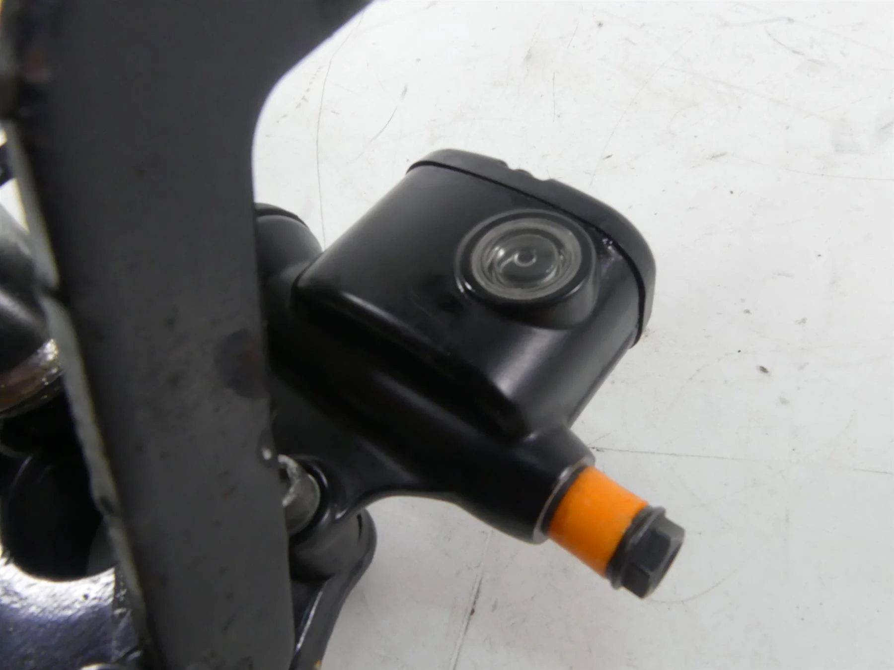 2014 Harley Touring FLHX Street Glide Right Floorboard Brake Pedal Set 50518-09 - Image 9