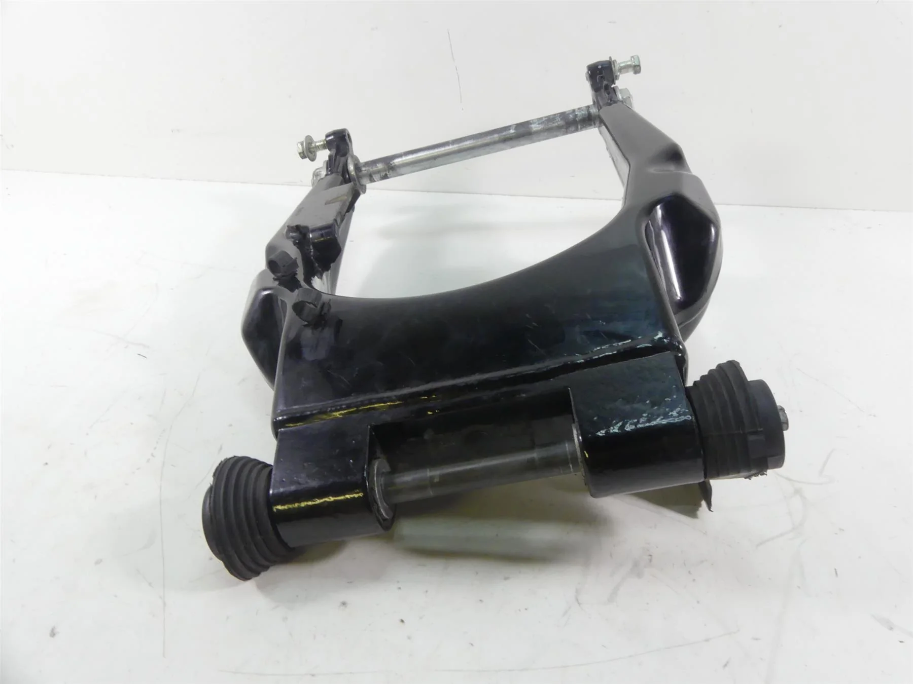 2014 Harley Touring FLHX Street Glide Swingarm Swing Arm + 25mm Axle 45470-09 - Image 4