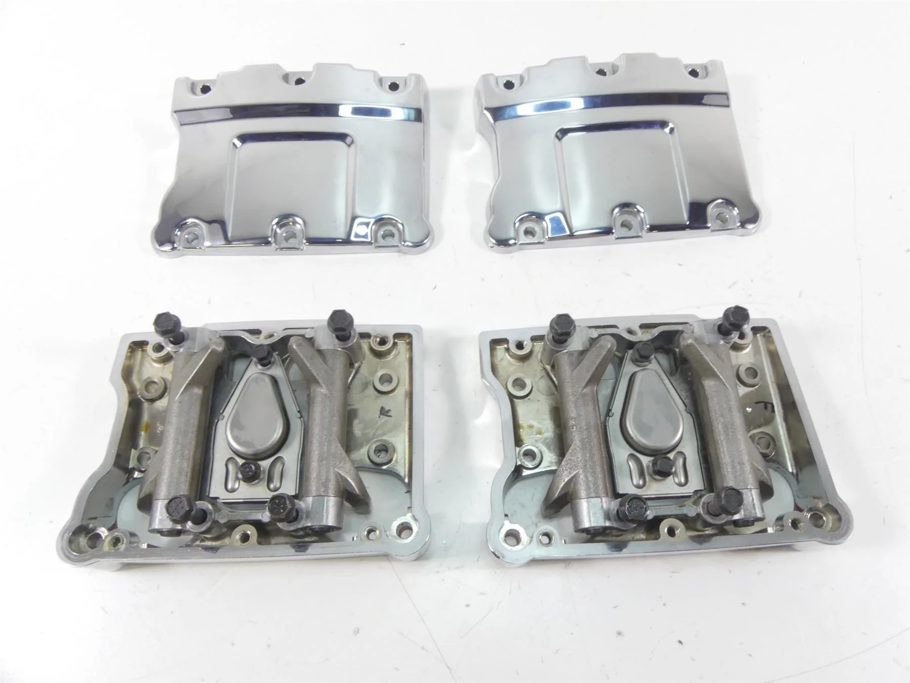 2014 Harley Touring FLHX Street Glide Valve Chrome Rocker Cover Set -9K 17571-99 - Image 2