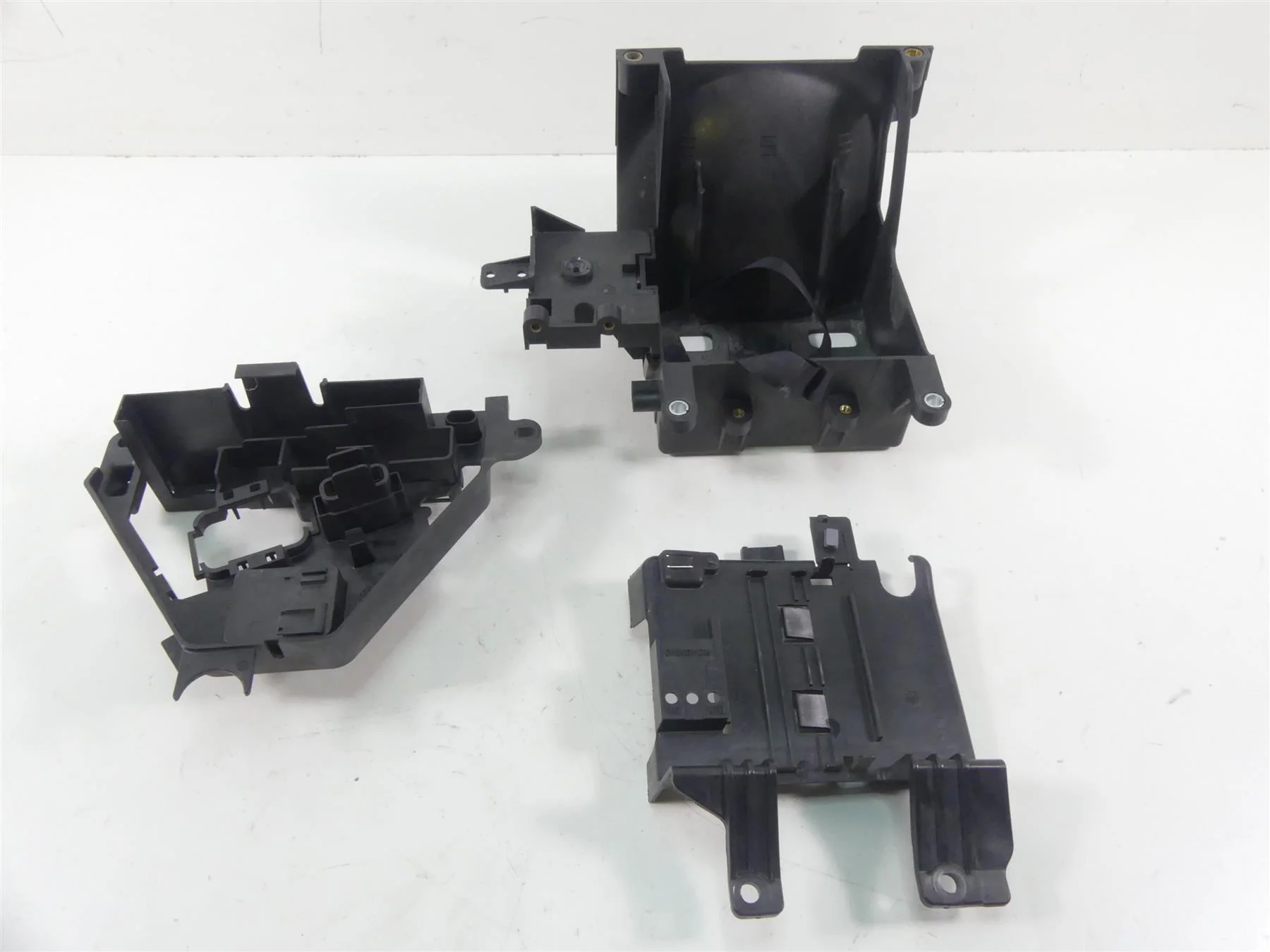 2014 Harley Touring FLHXS Street Glide Sp Electrical Plastic Holder Set 66000010