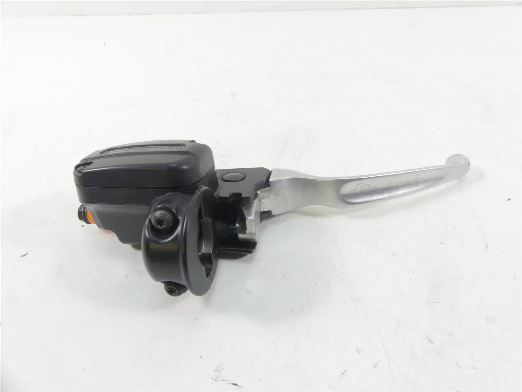 2014 Harley Touring FLHXS Street Glide Sp Front Brake Master Cylinder 44551-08F - Image 3