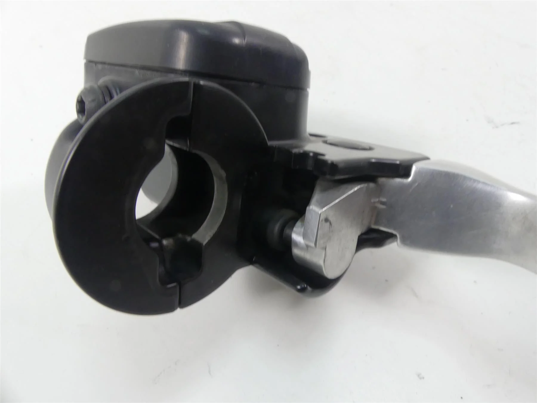 2014 Harley Touring FLHXS Street Glide Sp Front Brake Master Cylinder 44551-08F - Image 7