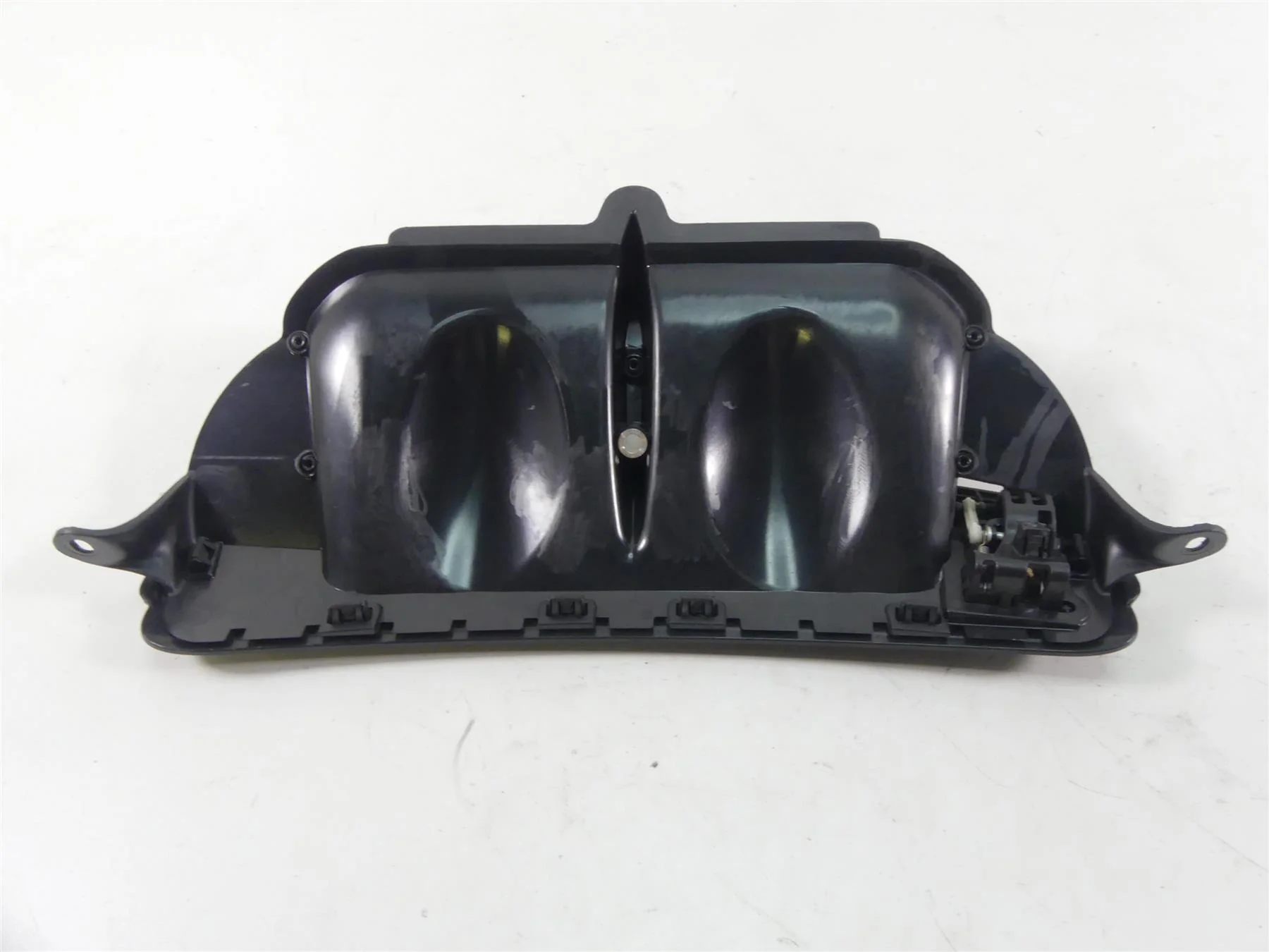 2014 Harley Touring FLHXS Street Glide Sp Front Fairing Air Duct Inlet 29200003 - Image 5