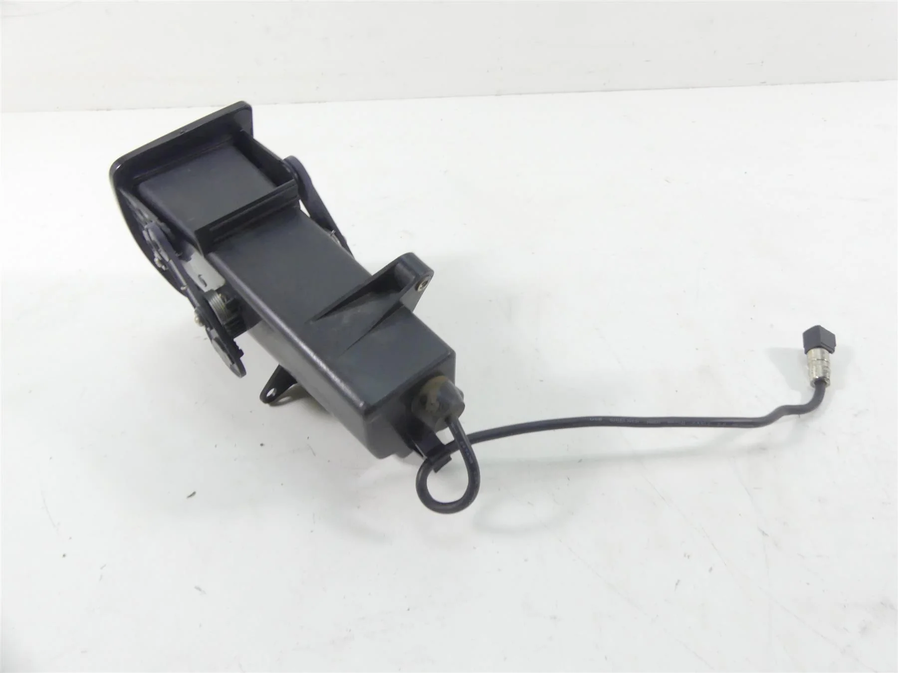 2014 Harley Touring FLHXS Street Glide Sp Front Fairing Compartment Box 76000107 - Image 3