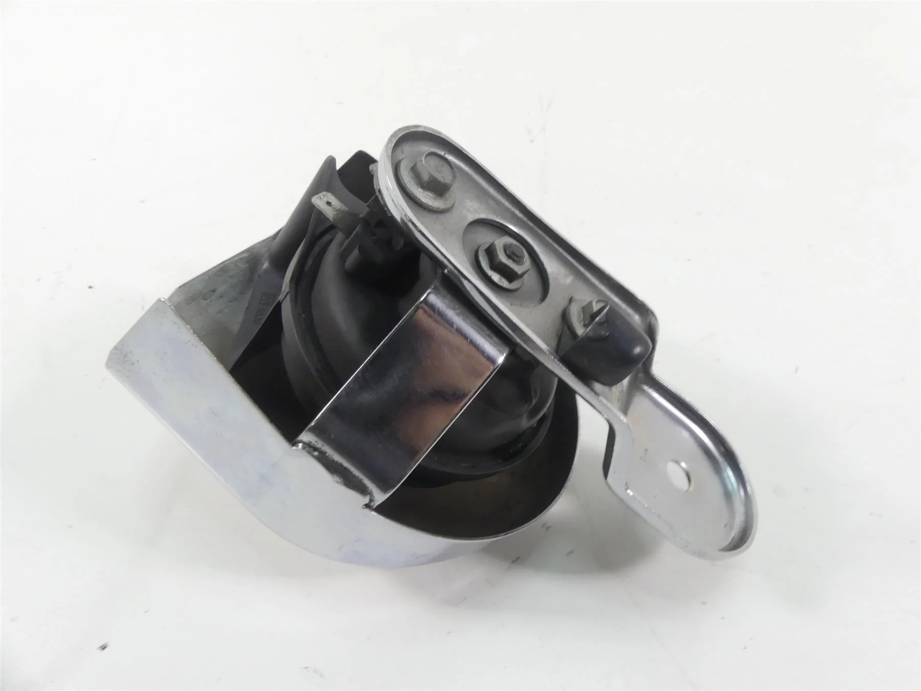 2014 Harley Touring FLHXS Street Glide Sp Horn & Chrome Cover 61300478A - Image 2