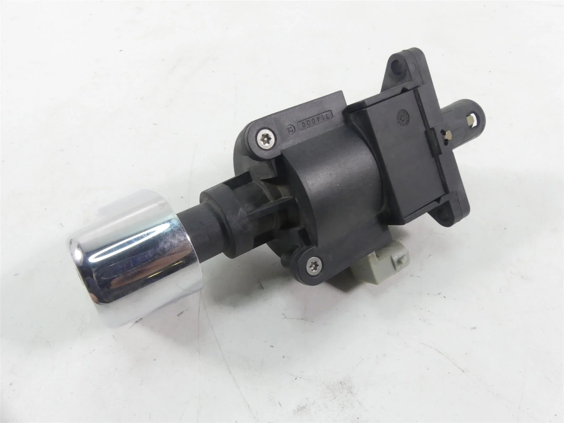 2014 Harley Touring FLHXS Street Glide Sp Ignition Switch Lock - VIN 71400012A - Image 5