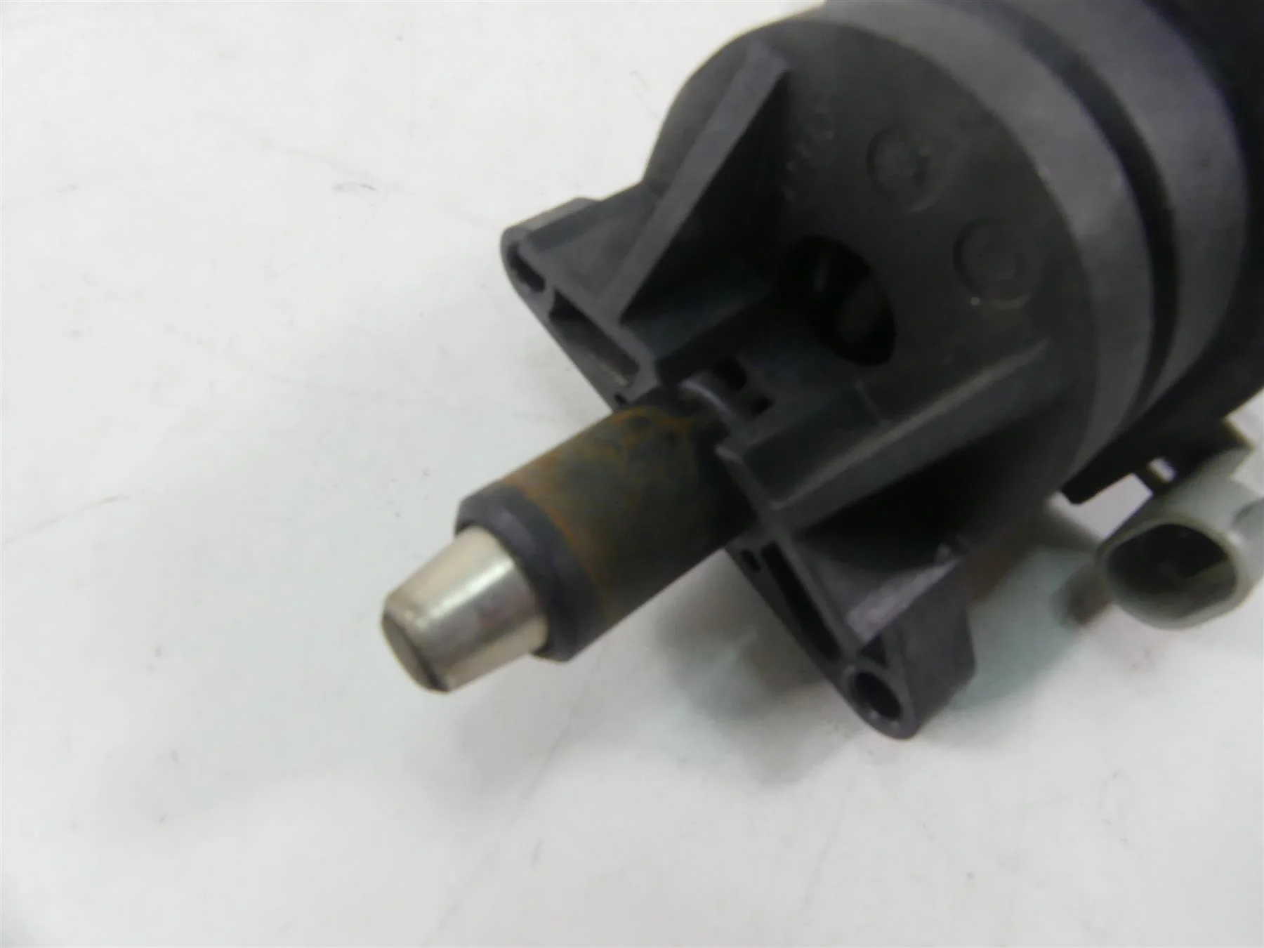 2014 Harley Touring FLHXS Street Glide Sp Ignition Switch Lock - VIN 71400012A - Image 7
