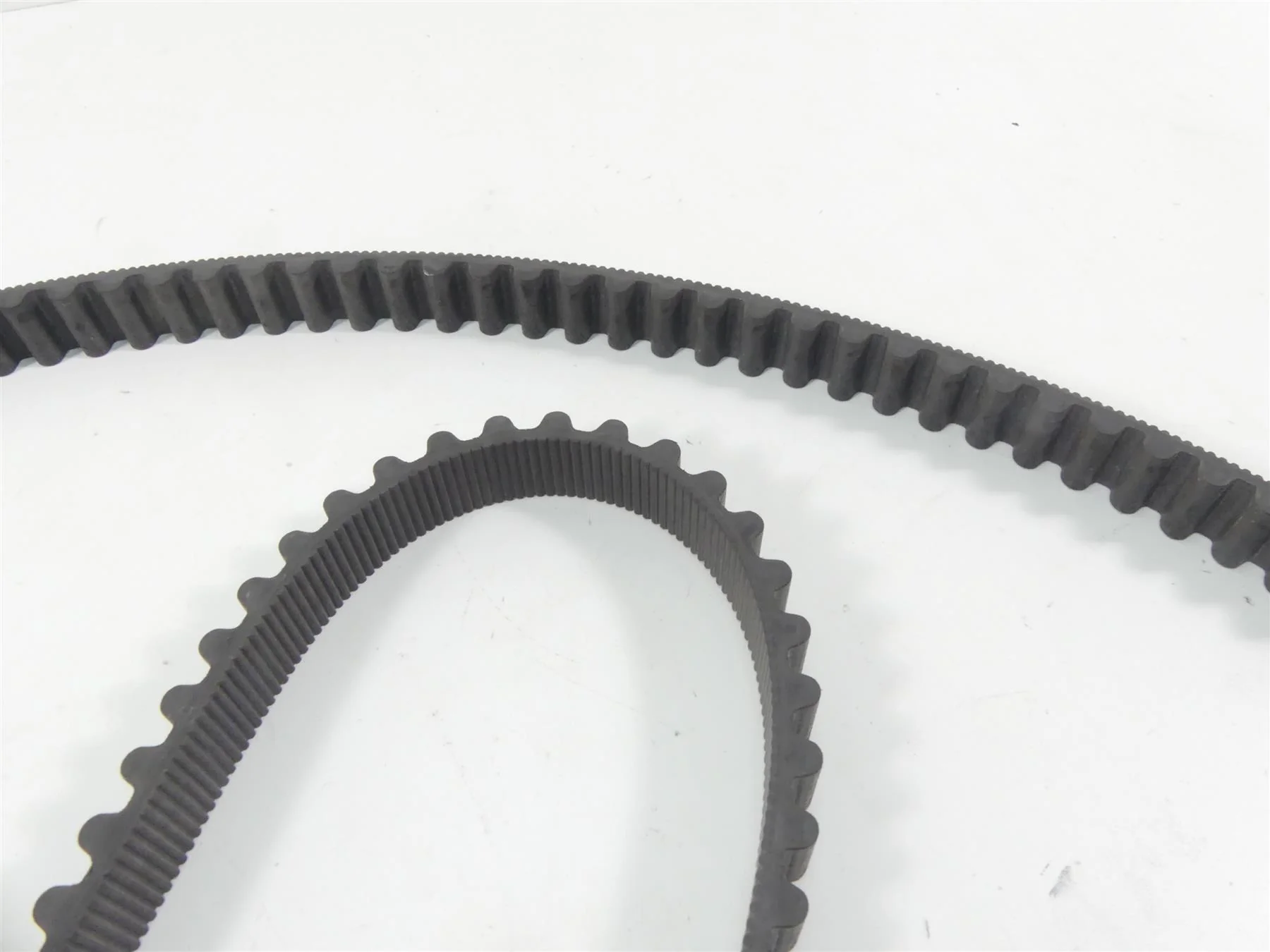 2014 Harley Touring FLHXS Street Glide Sp Main Drive Belt 140T 1" 40024-09A - Image 8