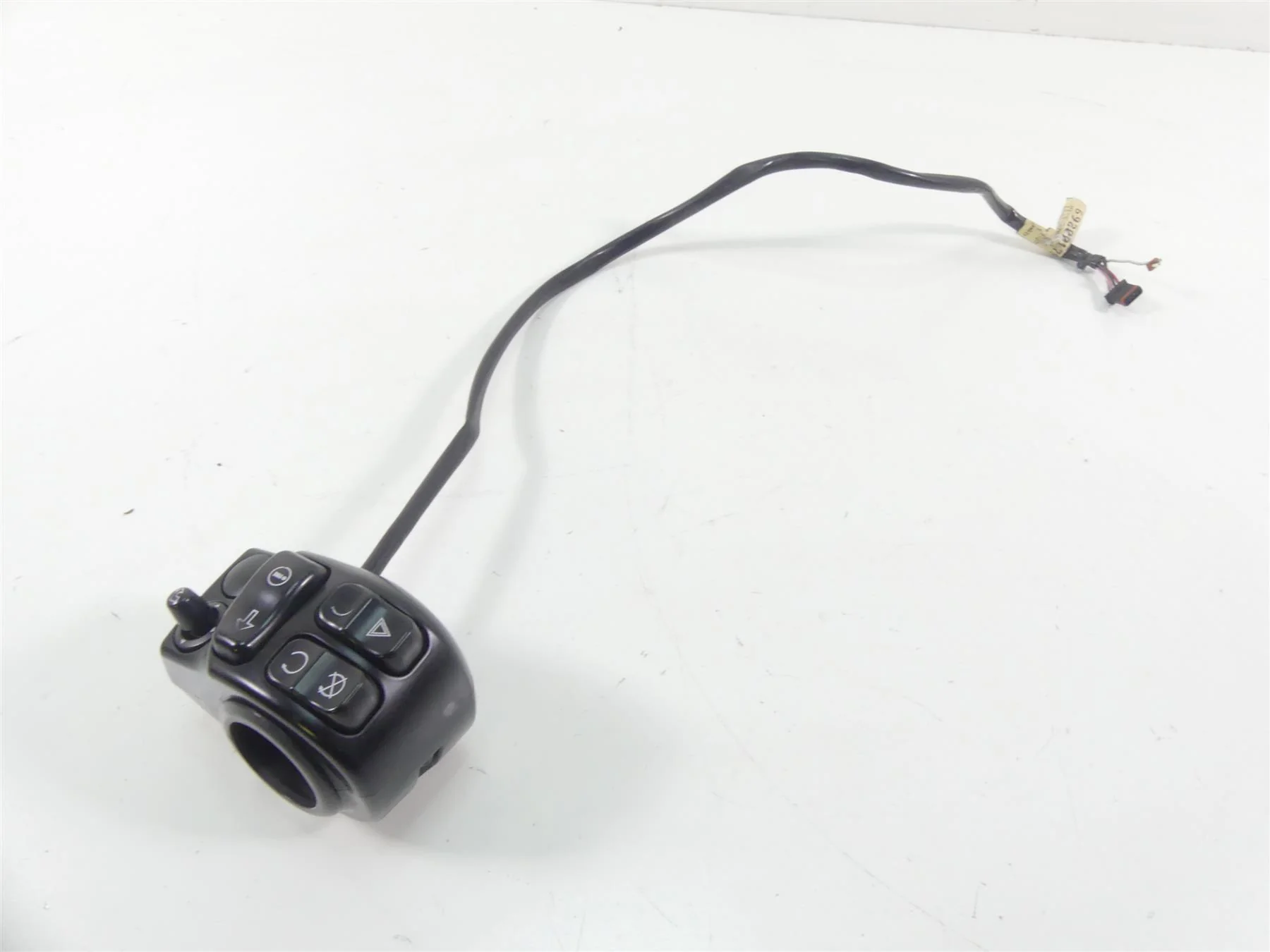 2014 Harley Touring FLHXS Street Glide Sp Right Start Stop Cntrl Switch 71500129 - Image 3