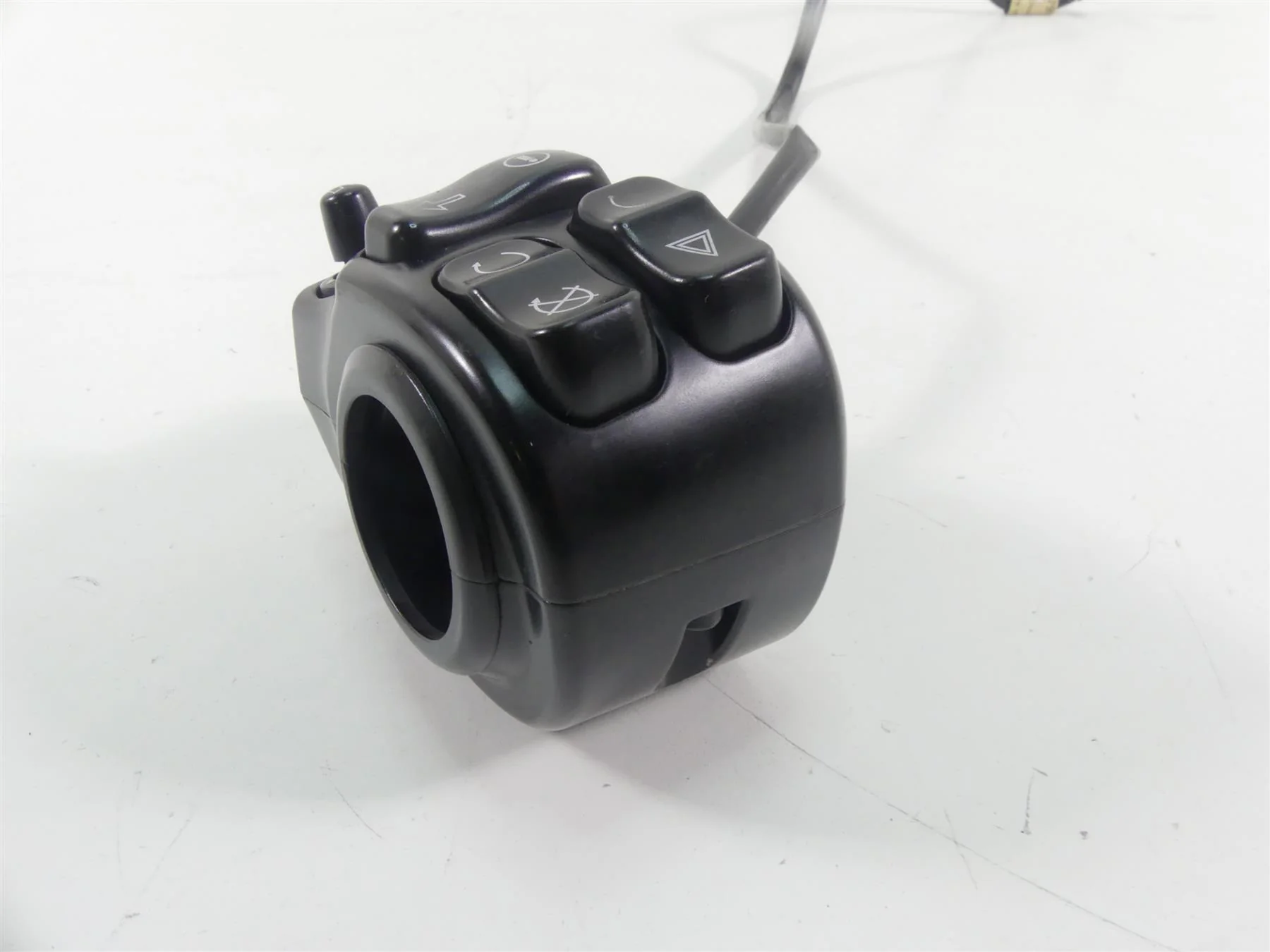 2014 Harley Touring FLHXS Street Glide Sp Right Start Stop Cntrl Switch 71500129 - Image 7
