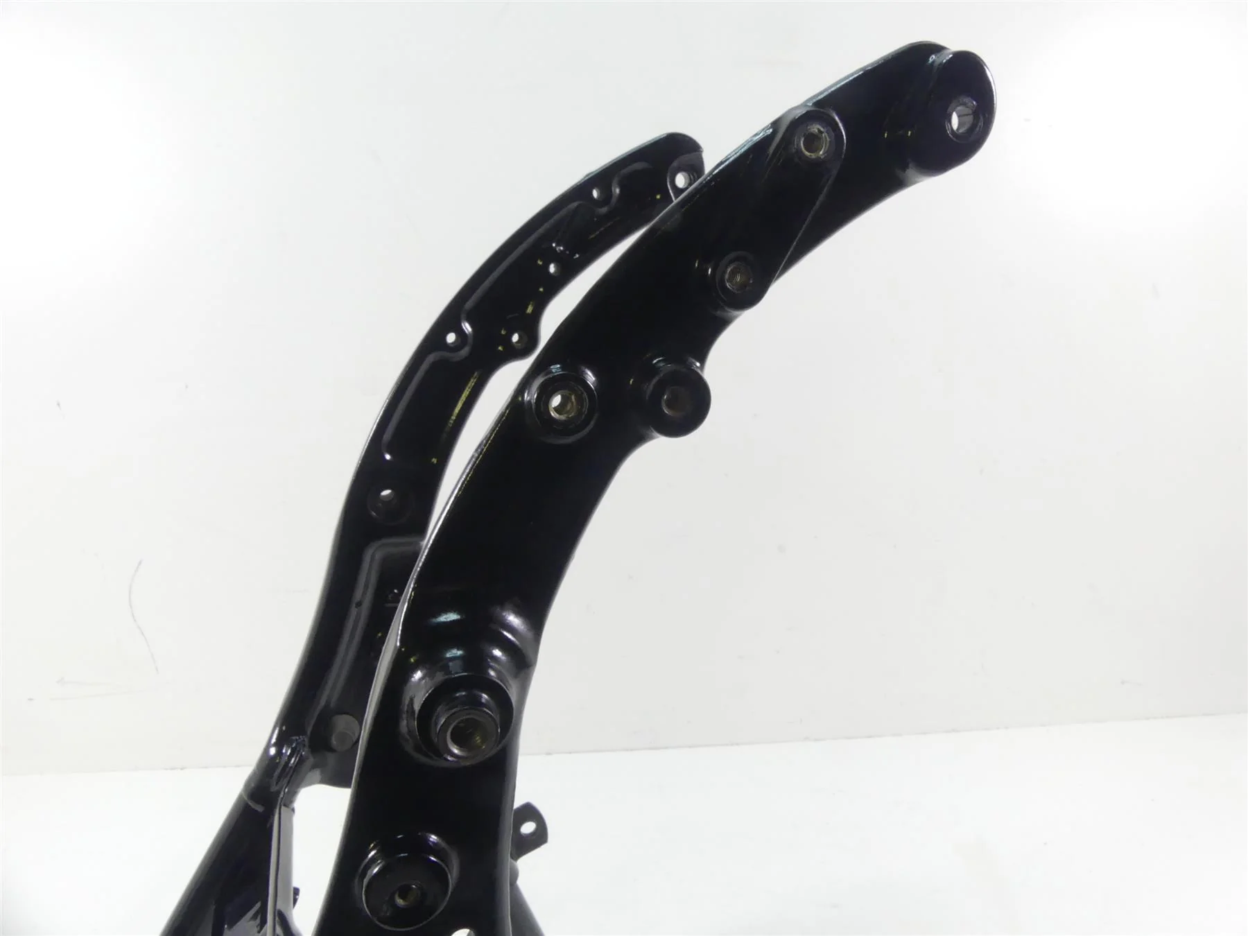 2014 Harley Touring FLHXS Street Glide Sp Straight Subframe Sub Frame 48079-09 - Image 9