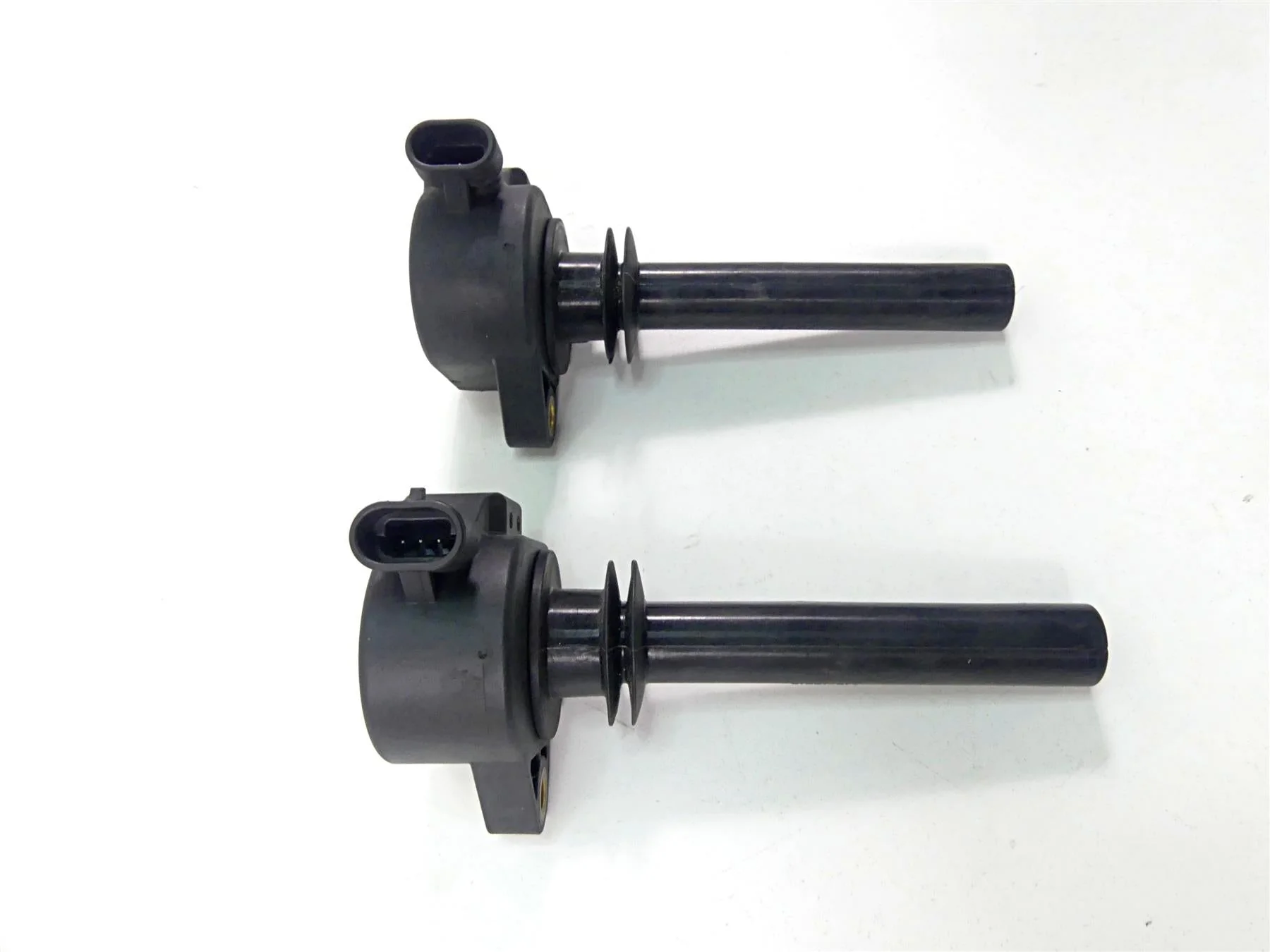 2014 Harley VRSCF Muscle V-Rod Ignition Coil Stick Coils Set 32477-01A - Image 3