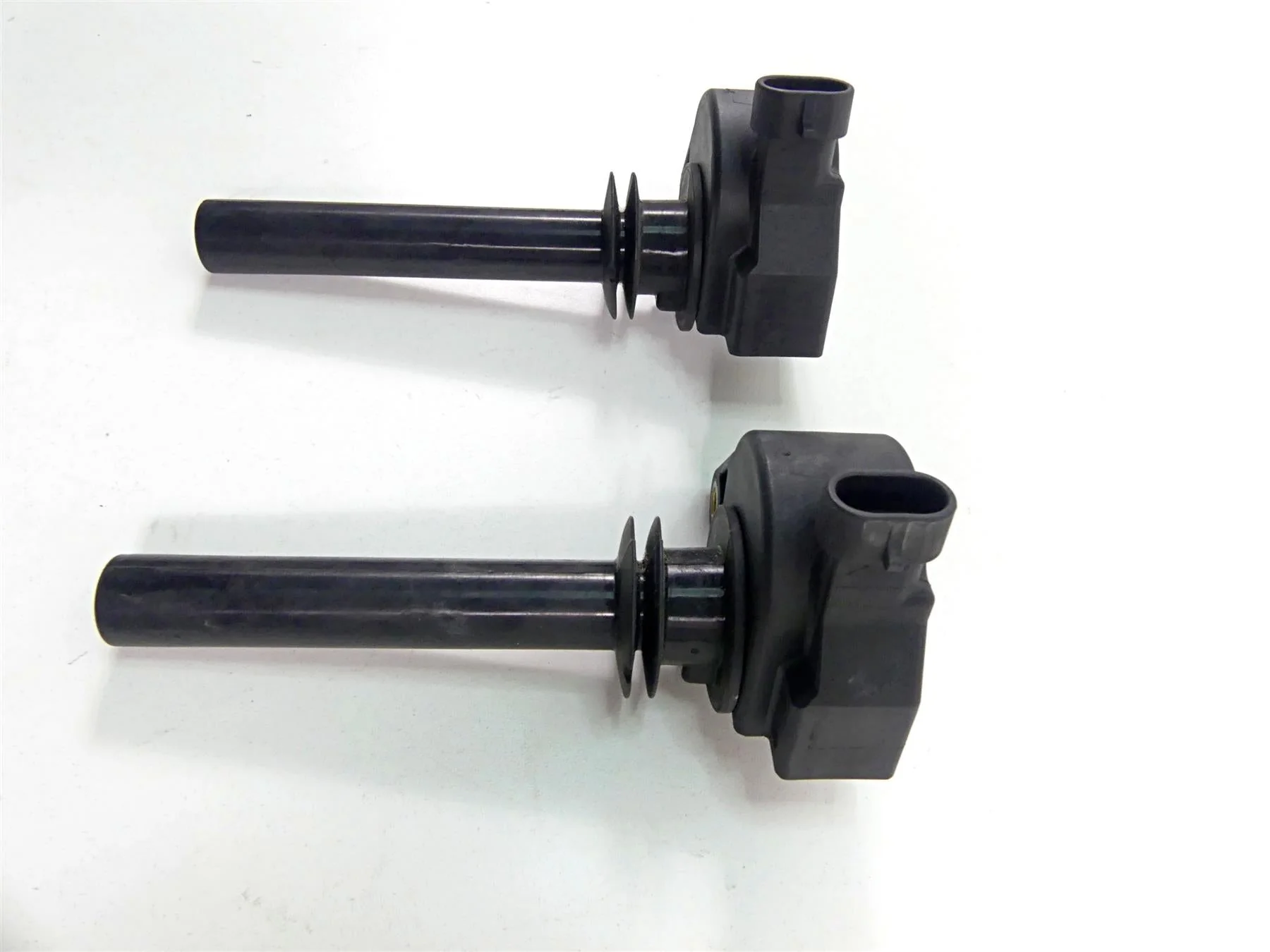 2014 Harley VRSCF Muscle V-Rod Ignition Coil Stick Coils Set 32477-01A - Image 4