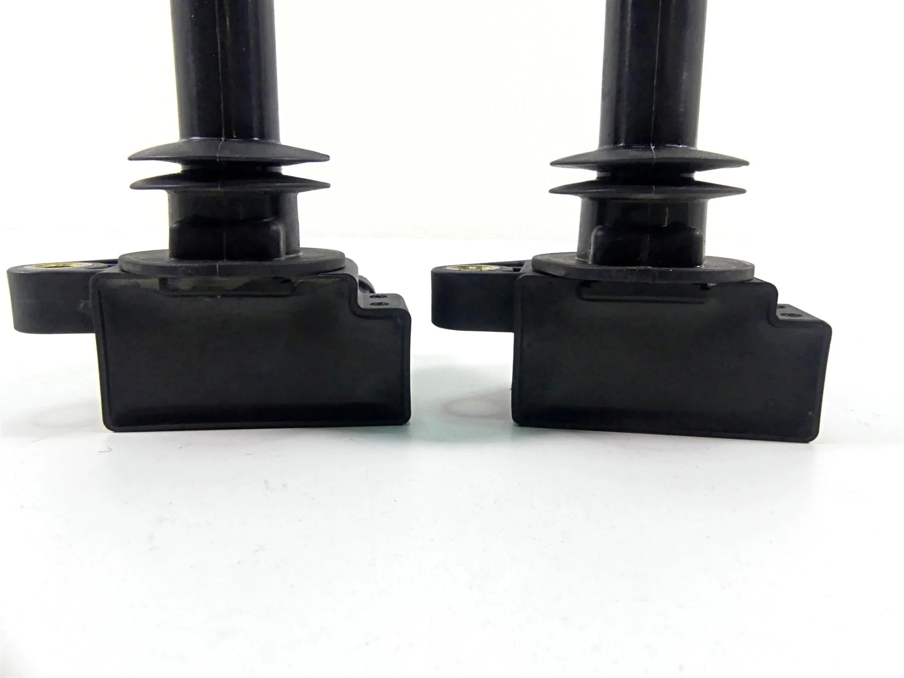 2014 Harley VRSCF Muscle V-Rod Ignition Coil Stick Coils Set 32477-01A - Image 7