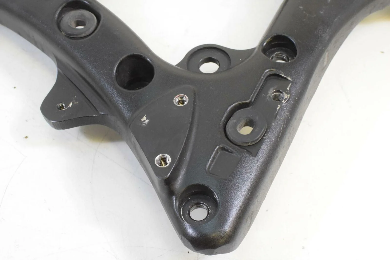 2014 Indian Chief Vintage Left Main Frame Plate Mount Bracket Support 5138128 - Image 5