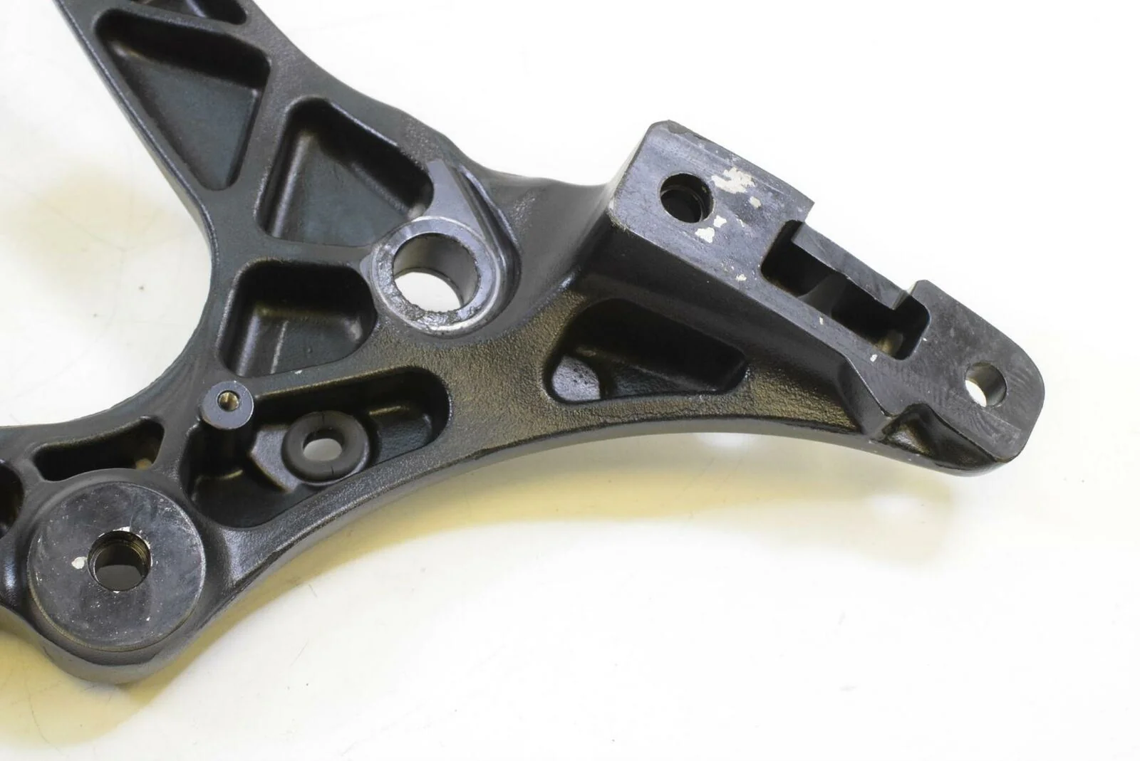 2014 Indian Chief Vintage Left Main Frame Plate Mount Bracket Support 5138128 - Image 9
