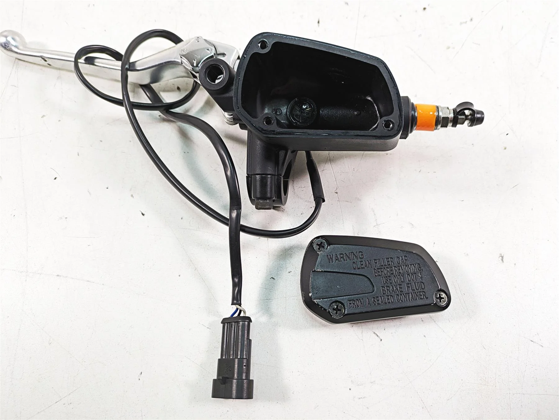 2014 Moto Guzzi California 1400 T Clutch Master Cylinder 887550 - Image 11