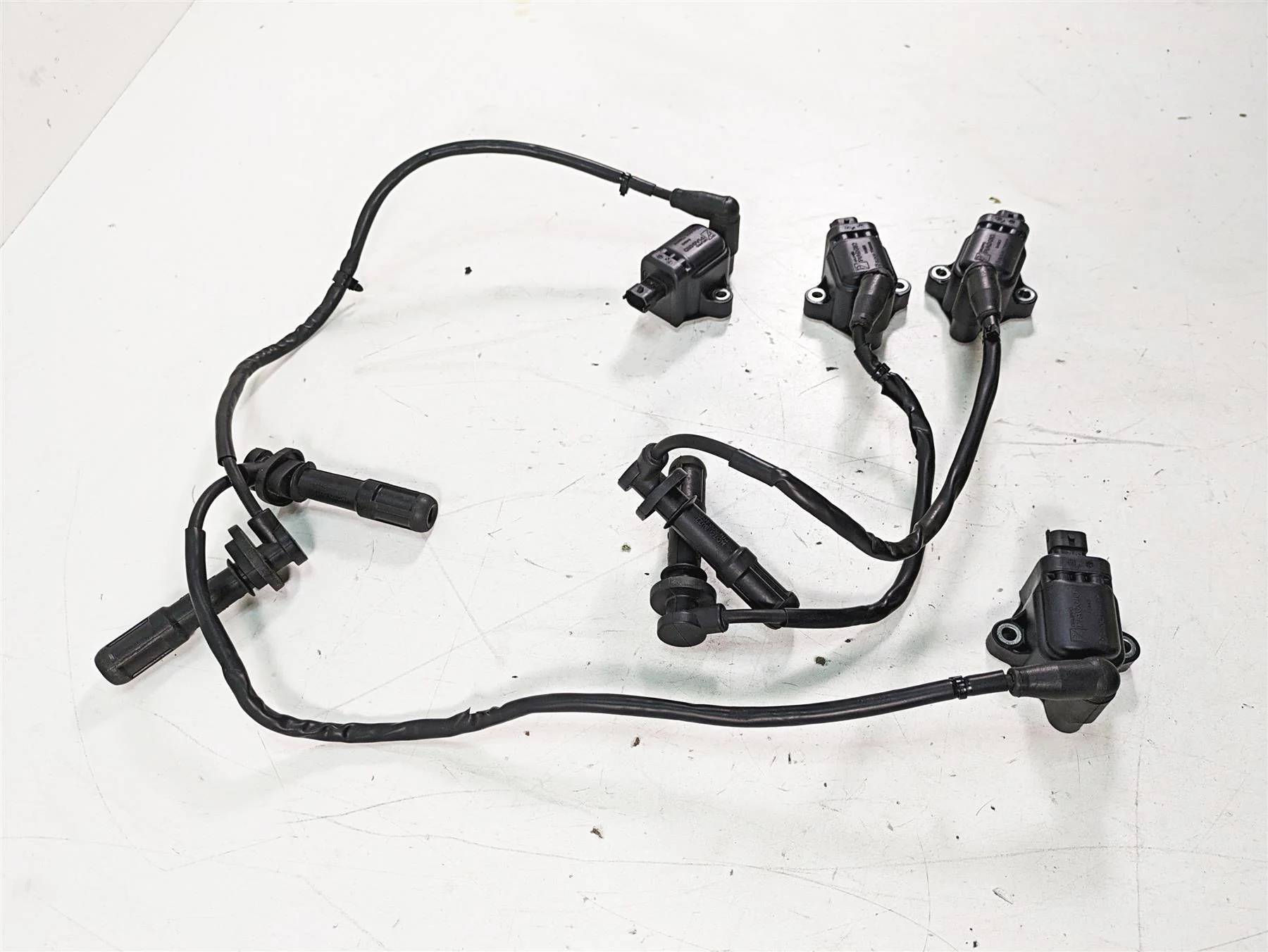 2014 Moto Guzzi California 1400 T Eldor Ignition Coil Plug Wire Set -Read 641901 - Image 2