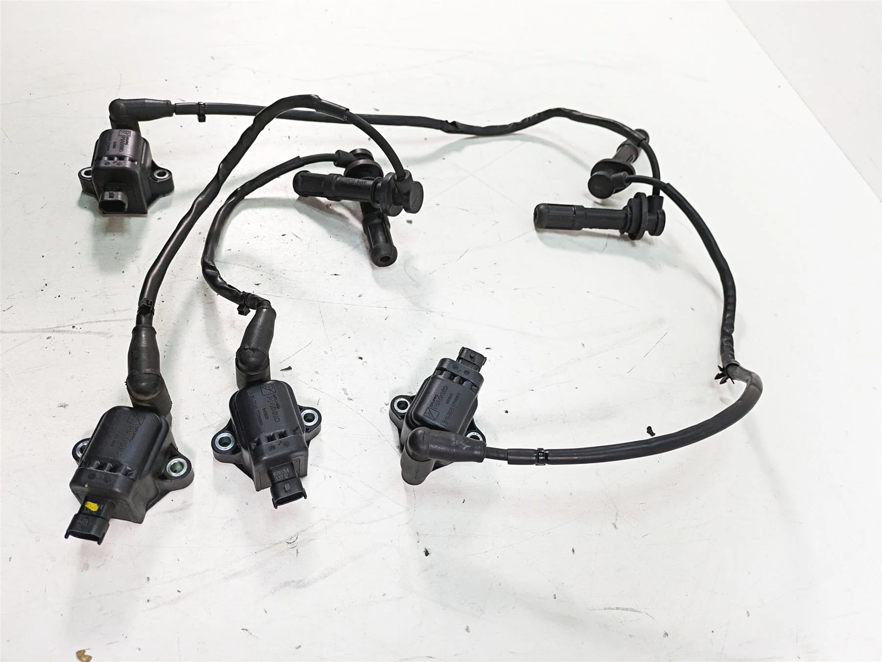 2014 Moto Guzzi California 1400 T Eldor Ignition Coil Plug Wire Set -Read 641901 - Image 3