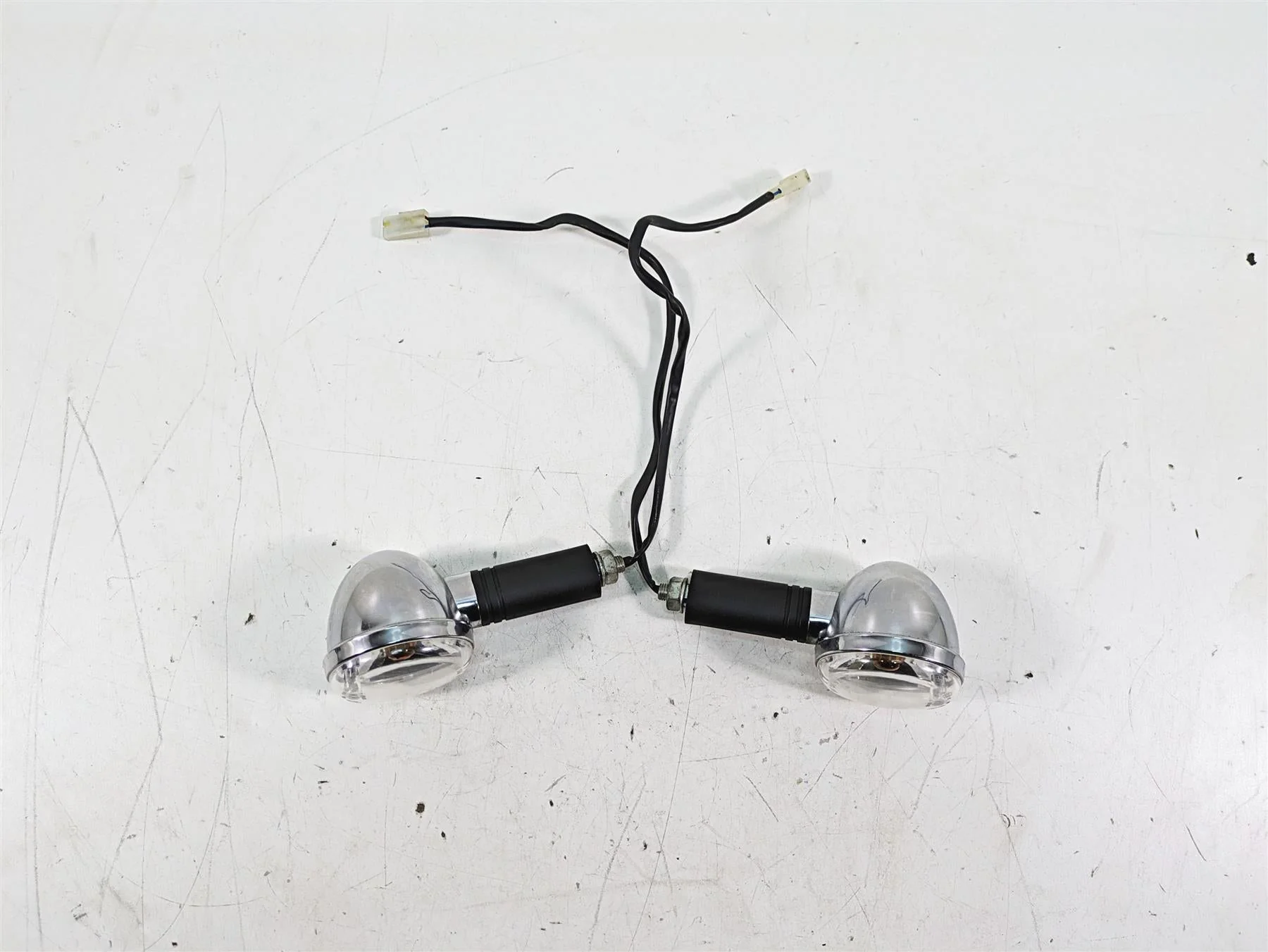 2014 Moto Guzzi California 1400 T Front Blinker Turn Signal Set B063028 B063029 - Image 4