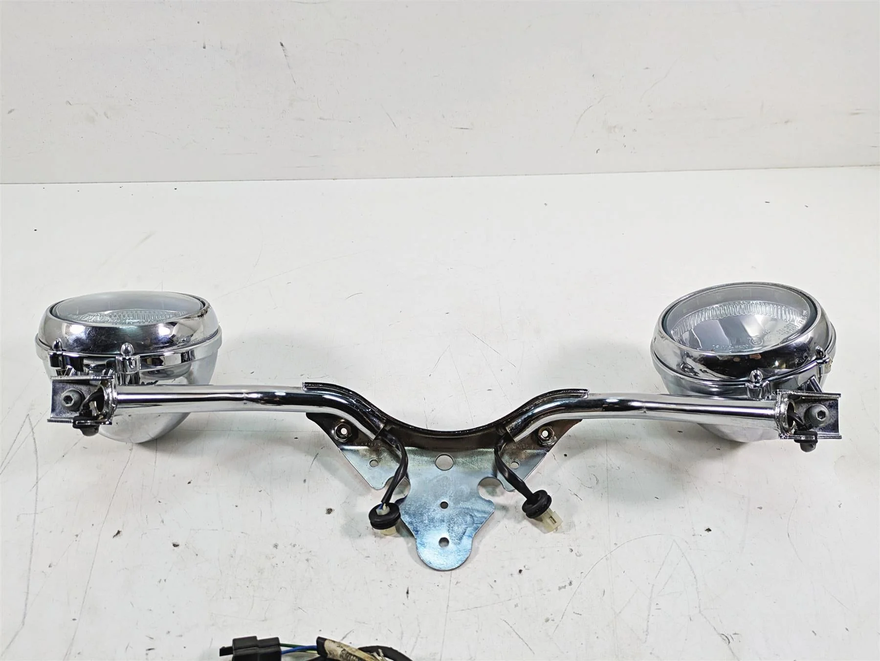 2014 Moto Guzzi California 1400 T Front Spot Lights & Mount -Read B063295 887997 - Image 7