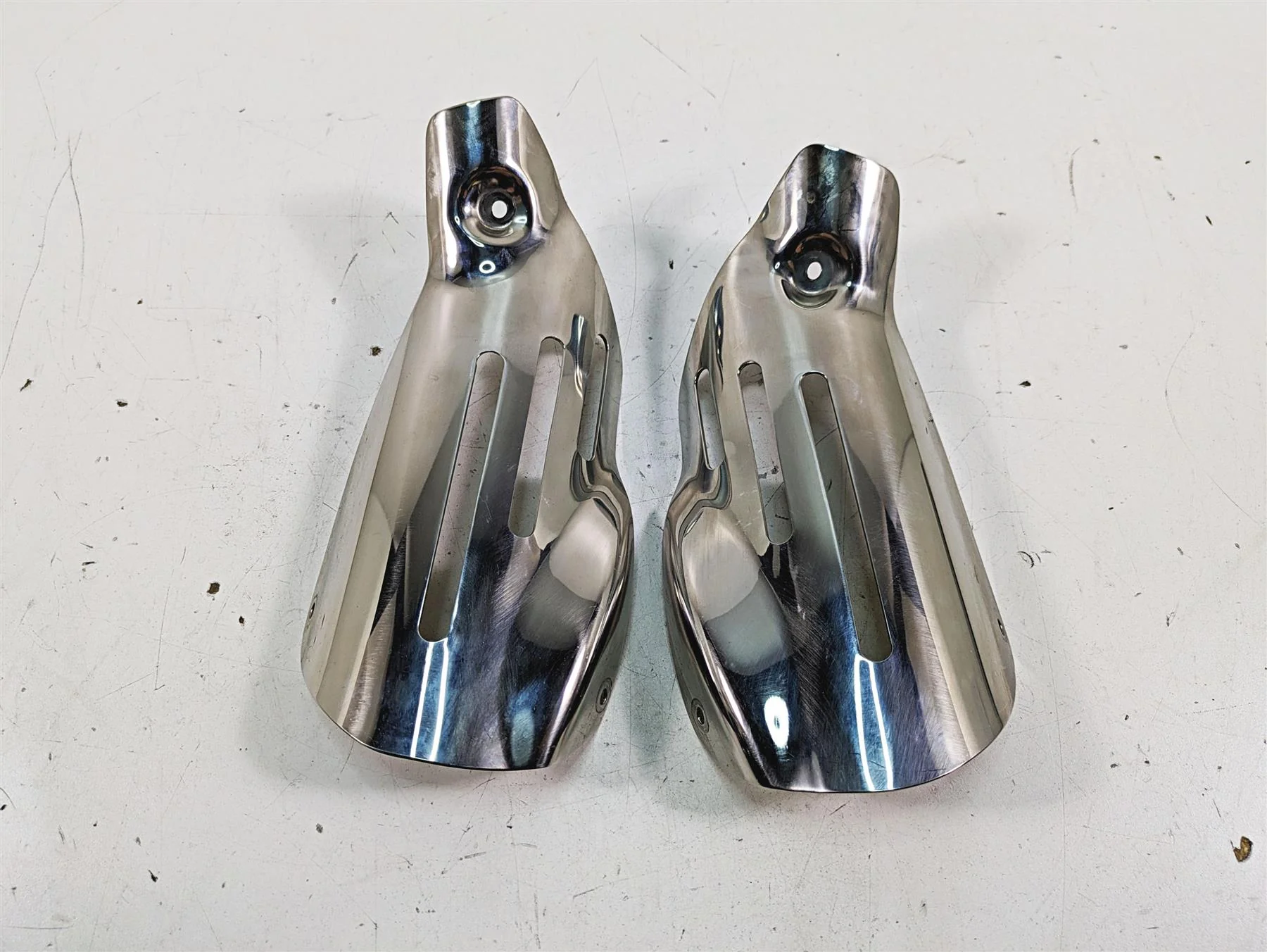 2014 Moto Guzzi California 1400 T Intake Chrome Cover Fairing Cowl Set B063158 - Image 3
