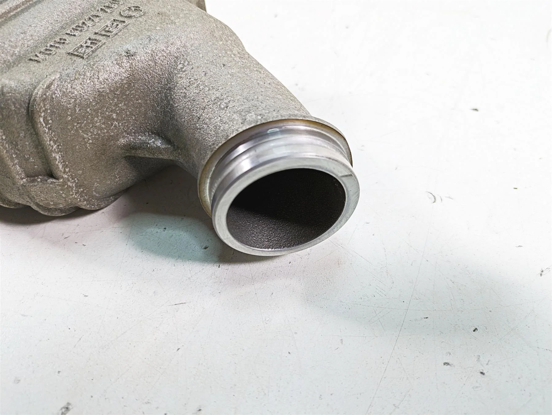 2014 Moto Guzzi California 1400 T Intake Compensator Volume 2A000030 886646 - Image 7
