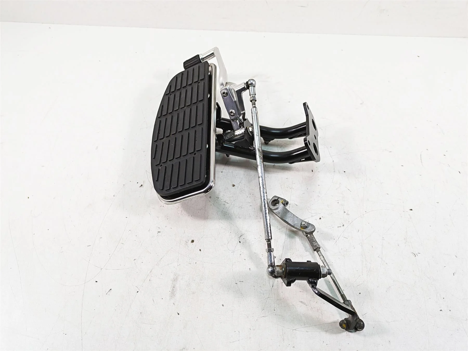 2014 Moto Guzzi California 1400 T Left Front Floorboard & Shifter Lever 887303