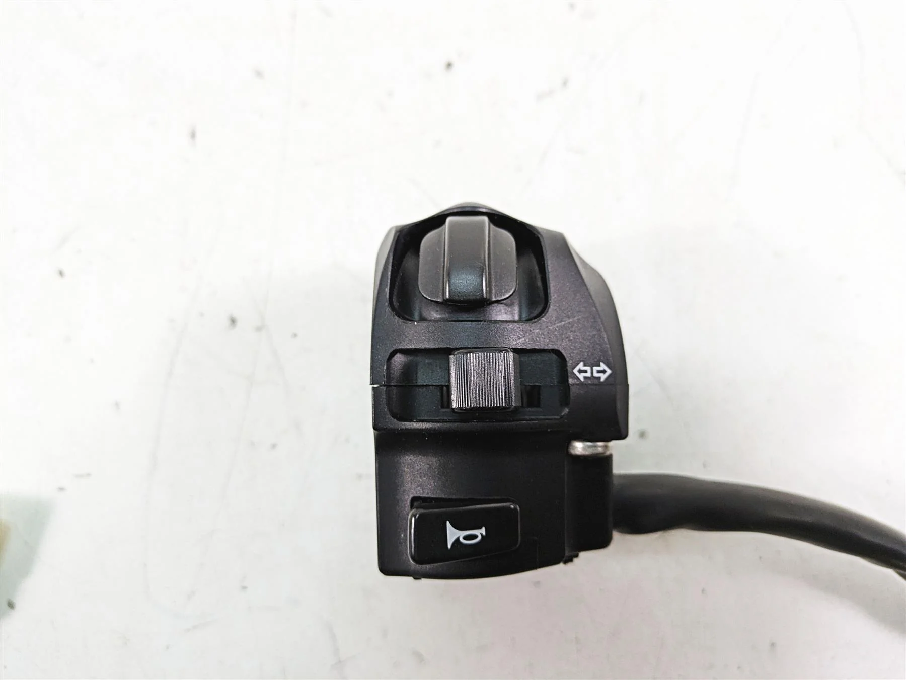 2014 Moto Guzzi California 1400 T Left Hand Blinker Heat Control Switch 887795 - Image 6