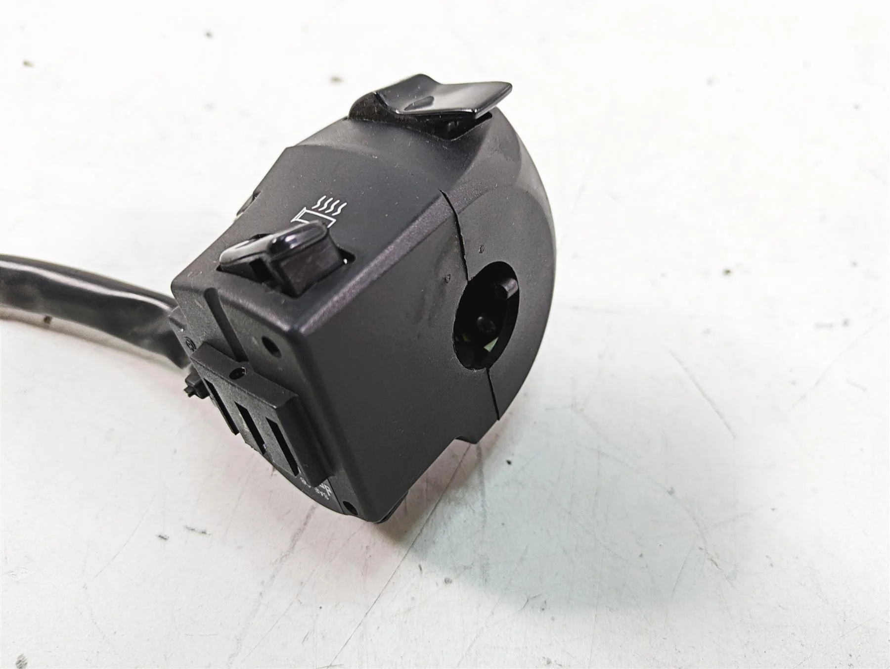 2014 Moto Guzzi California 1400 T Left Hand Blinker Heat Control Switch 887795 - Image 9