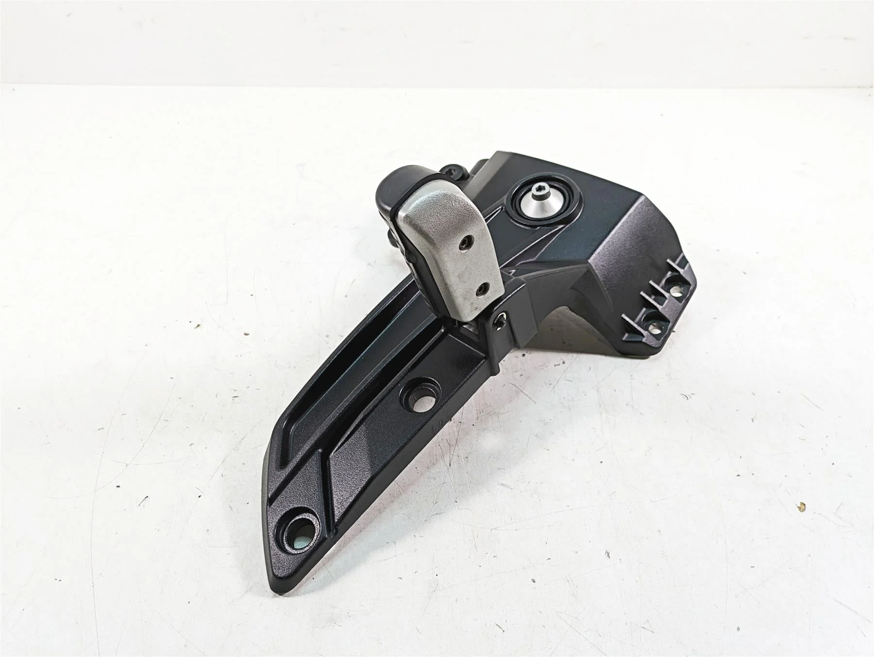 2014 Moto Guzzi California 1400 T Right Rear Footpeg & Mount Set 88733000XNB - Image 11