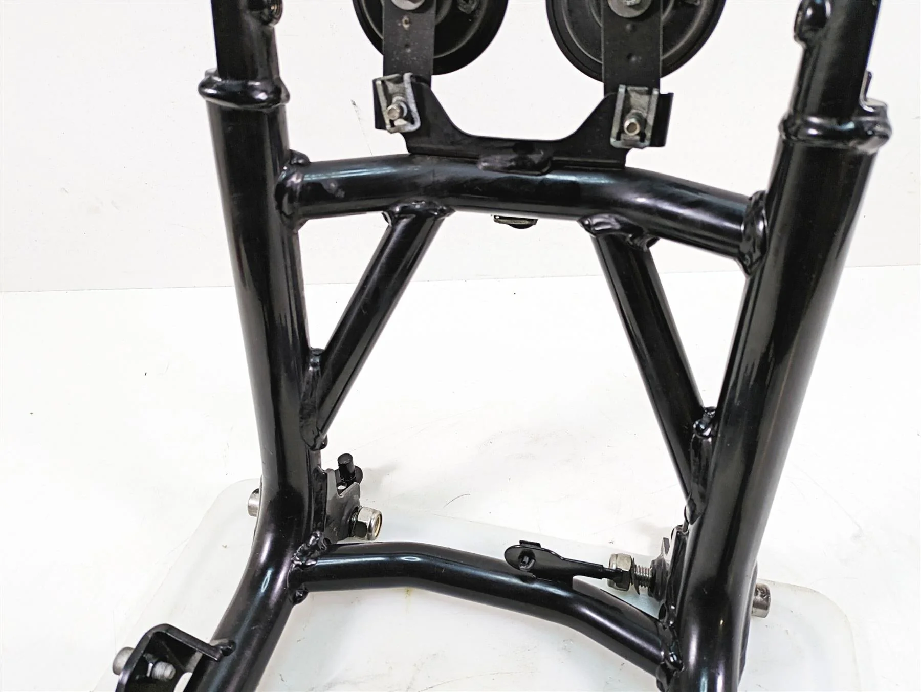 2014 Moto Guzzi California 1400 T Straight Lower Frame Rail Downtube Set 886837 - Image 11