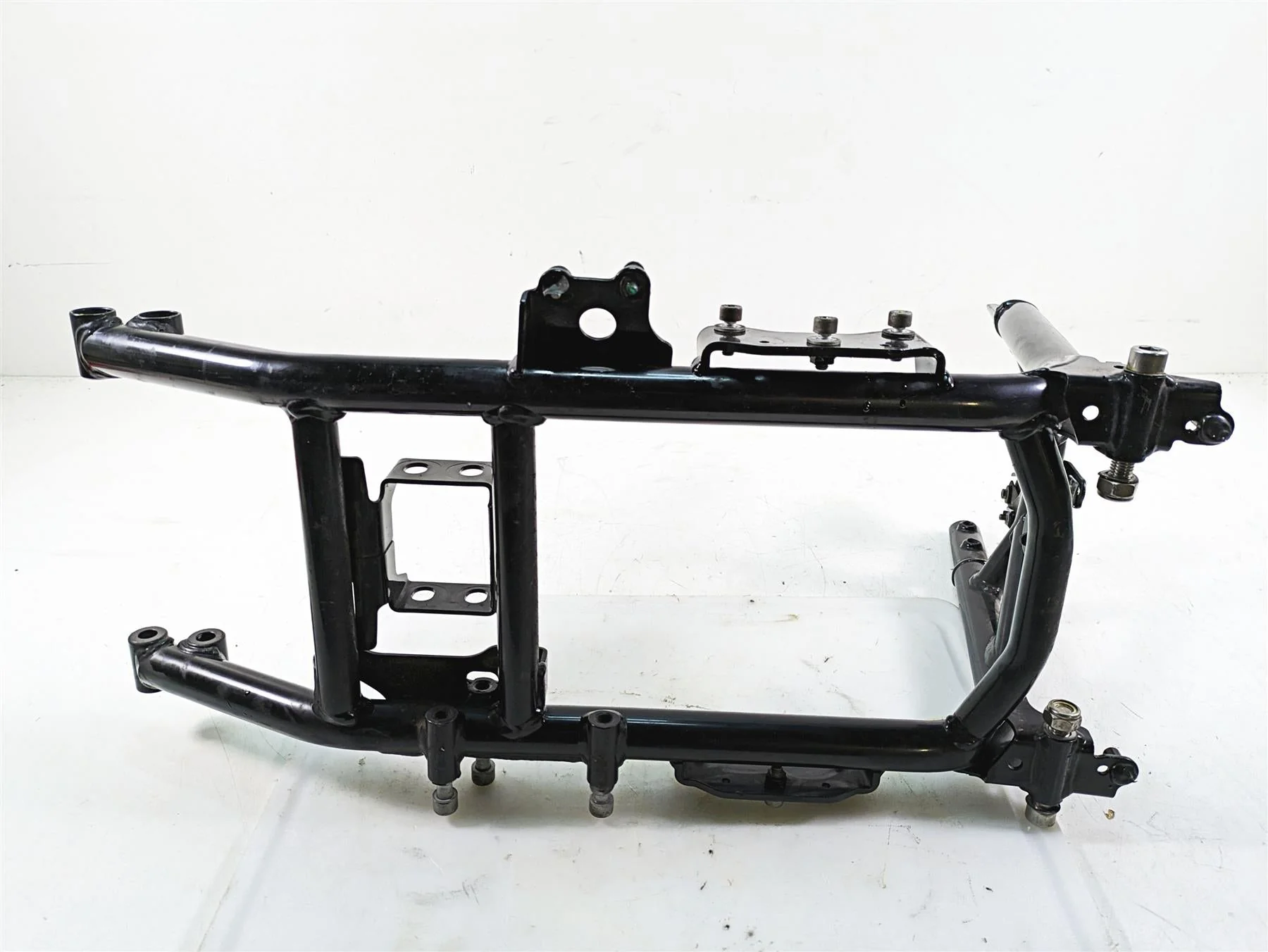 2014 Moto Guzzi California 1400 T Straight Lower Frame Rail Downtube Set 886837 - Image 12