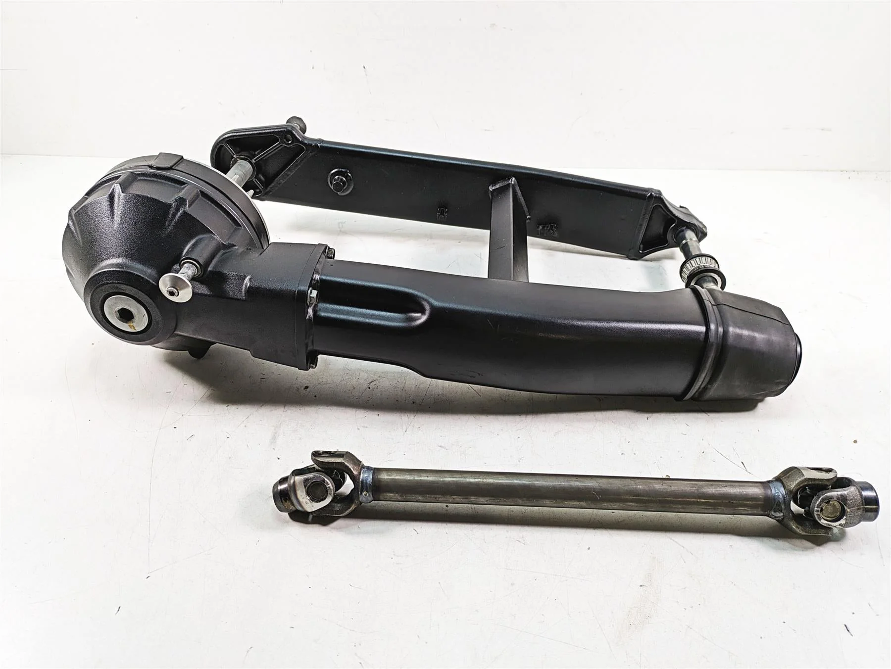 2014 Moto Guzzi California 1400 T Swingarm Differential Drive Shaft - 28k 887300