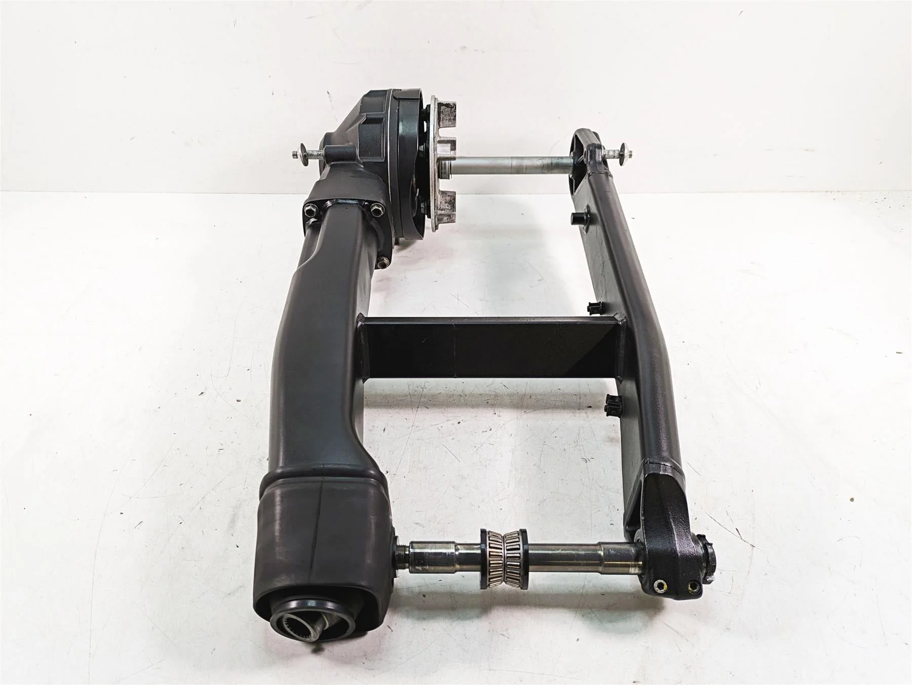 2014 Moto Guzzi California 1400 T Swingarm Differential Drive Shaft - 28k 887300 - Image 2