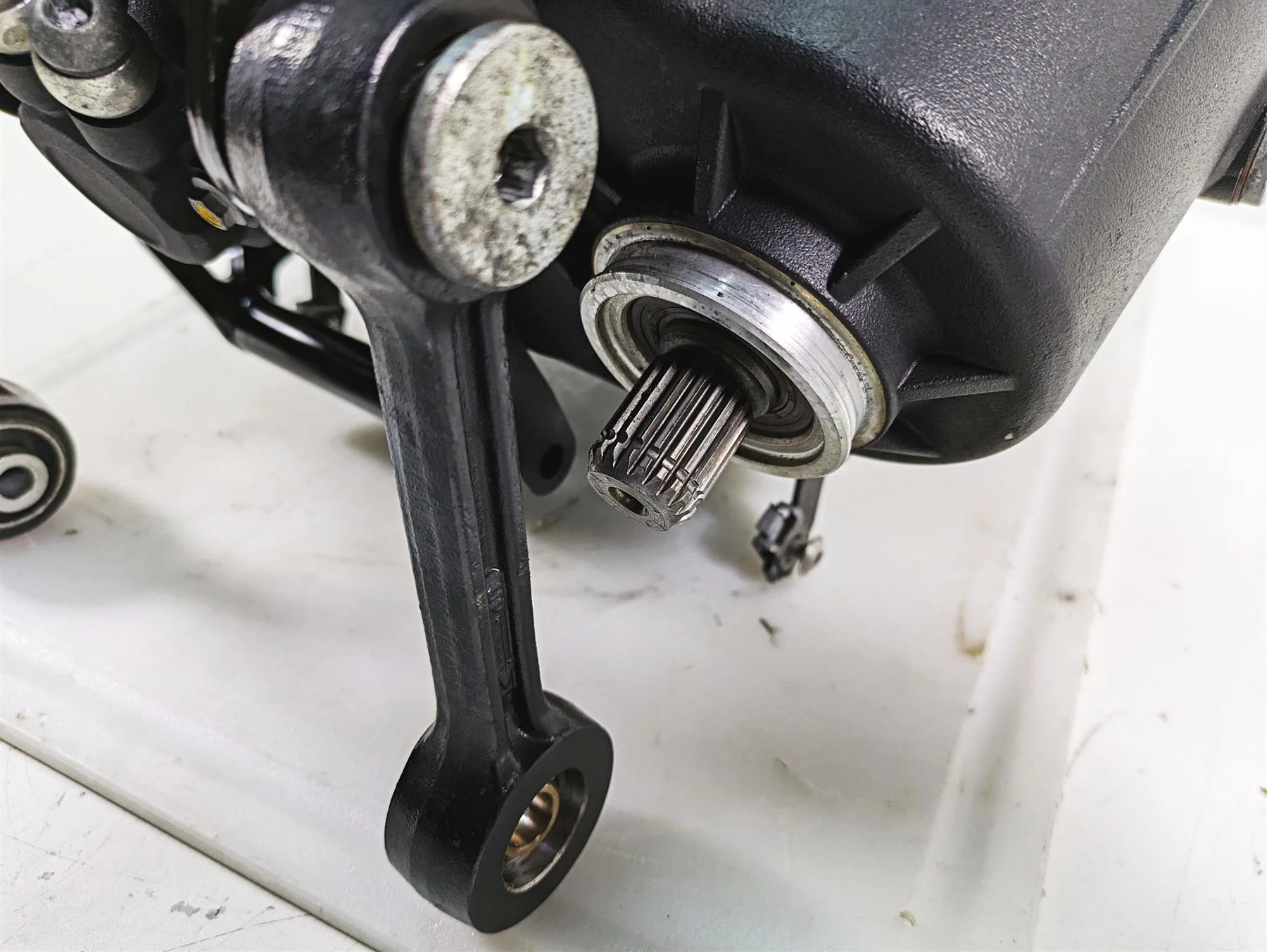 2014 Moto Guzzi California 1400 T Transmission Tranny Gear Box 28k 9769975 - Image 11