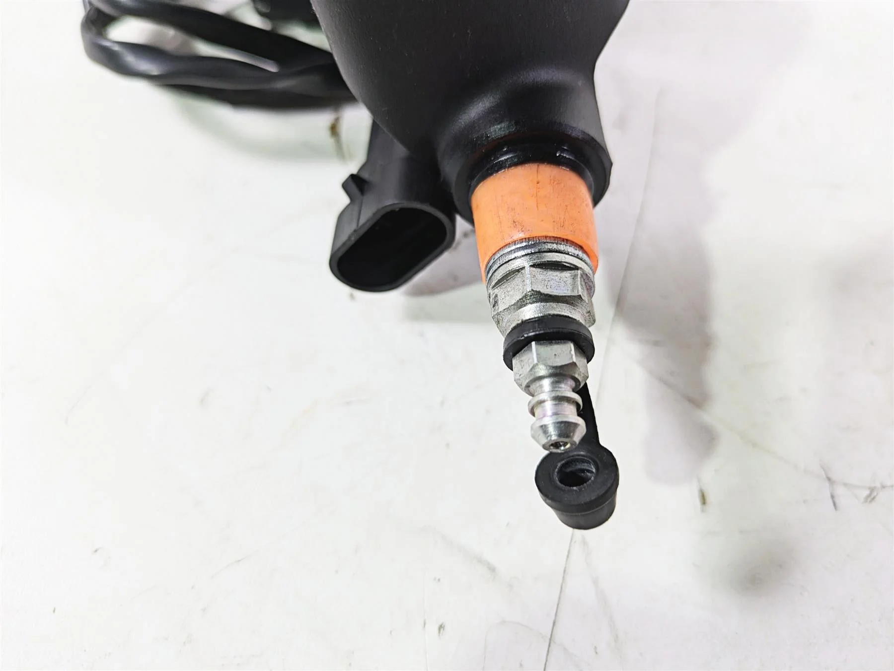 2014 Moto Guzzi California 1400 Touring Clutch Master Cylinder 887550 - Image 5