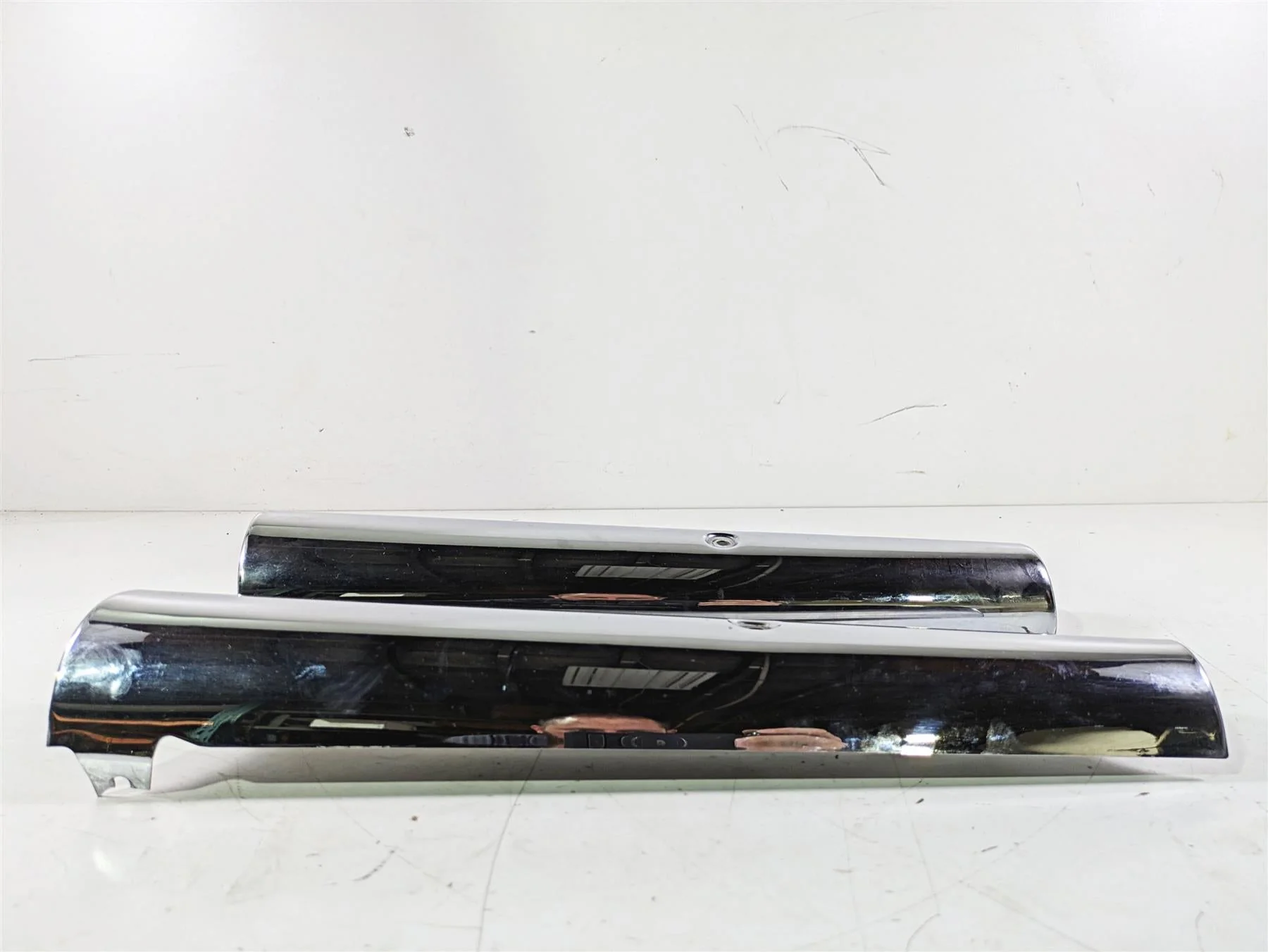 2014 Moto Guzzi California 1400 Touring Exhaust Heat Shield Cover Set B063595 B063596 - Image 5