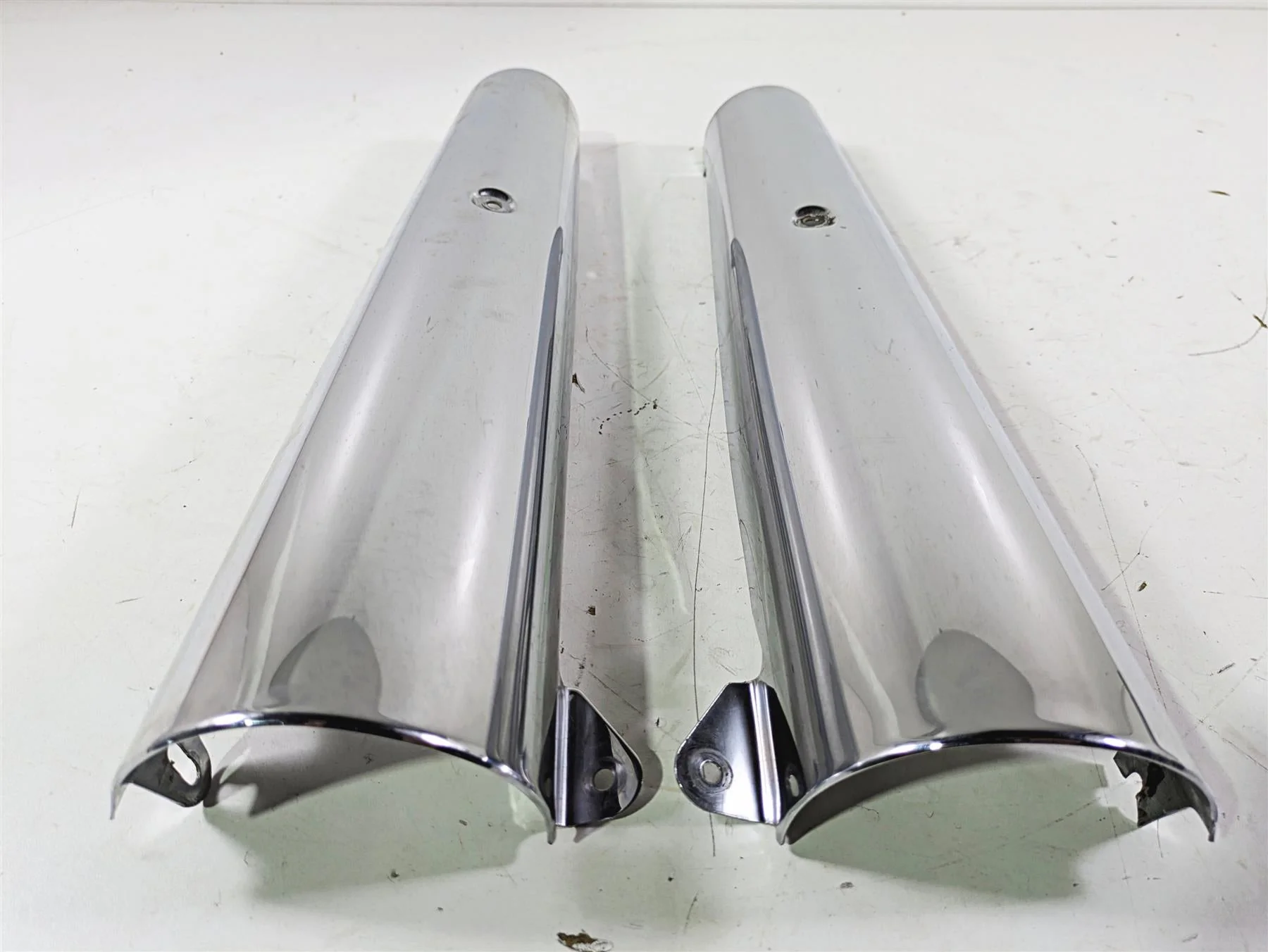 2014 Moto Guzzi California 1400 Touring Exhaust Heat Shield Cover Set B063595 B063596 - Image 6