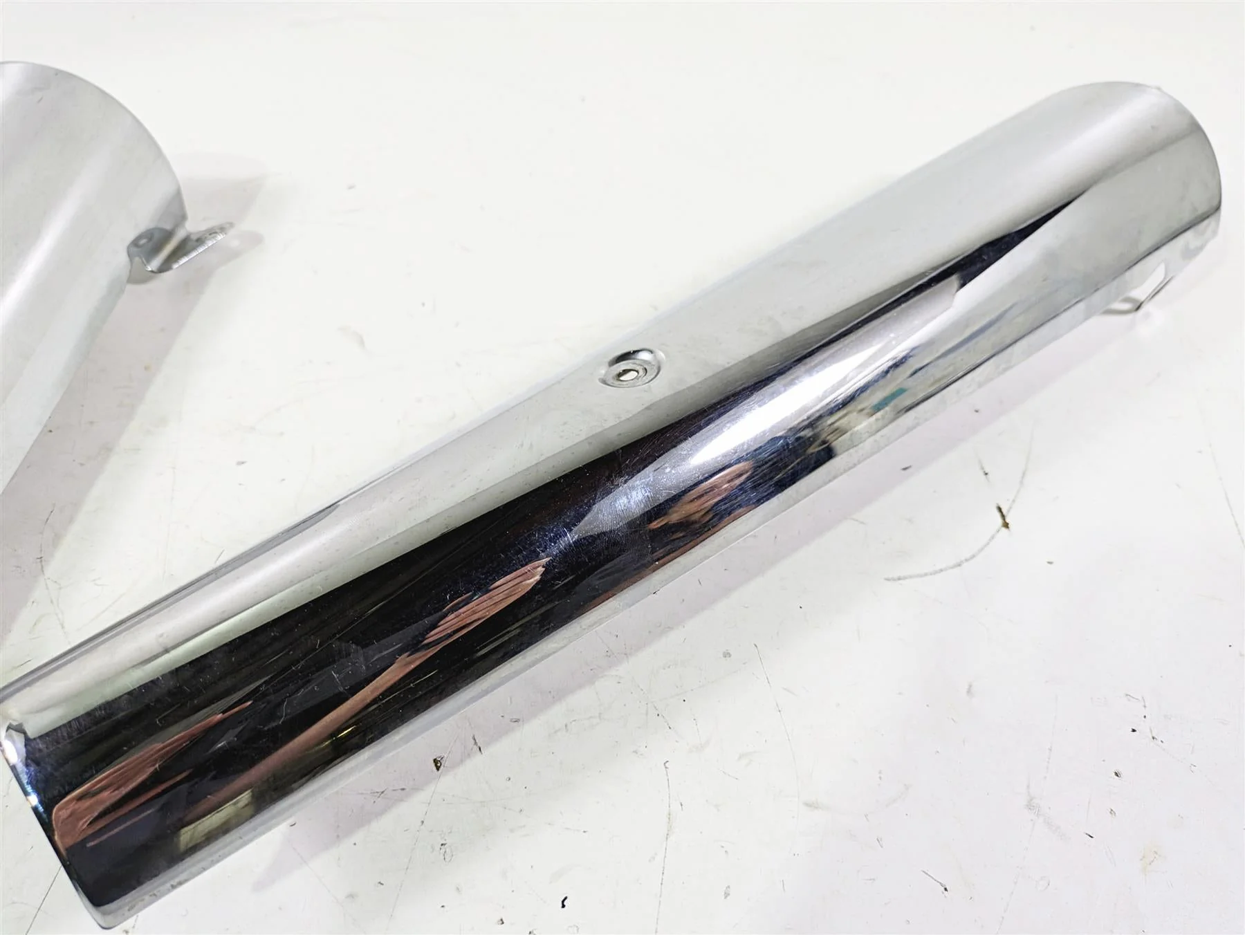 2014 Moto Guzzi California 1400 Touring Exhaust Heat Shield Cover Set B063595 B063596 - Image 9