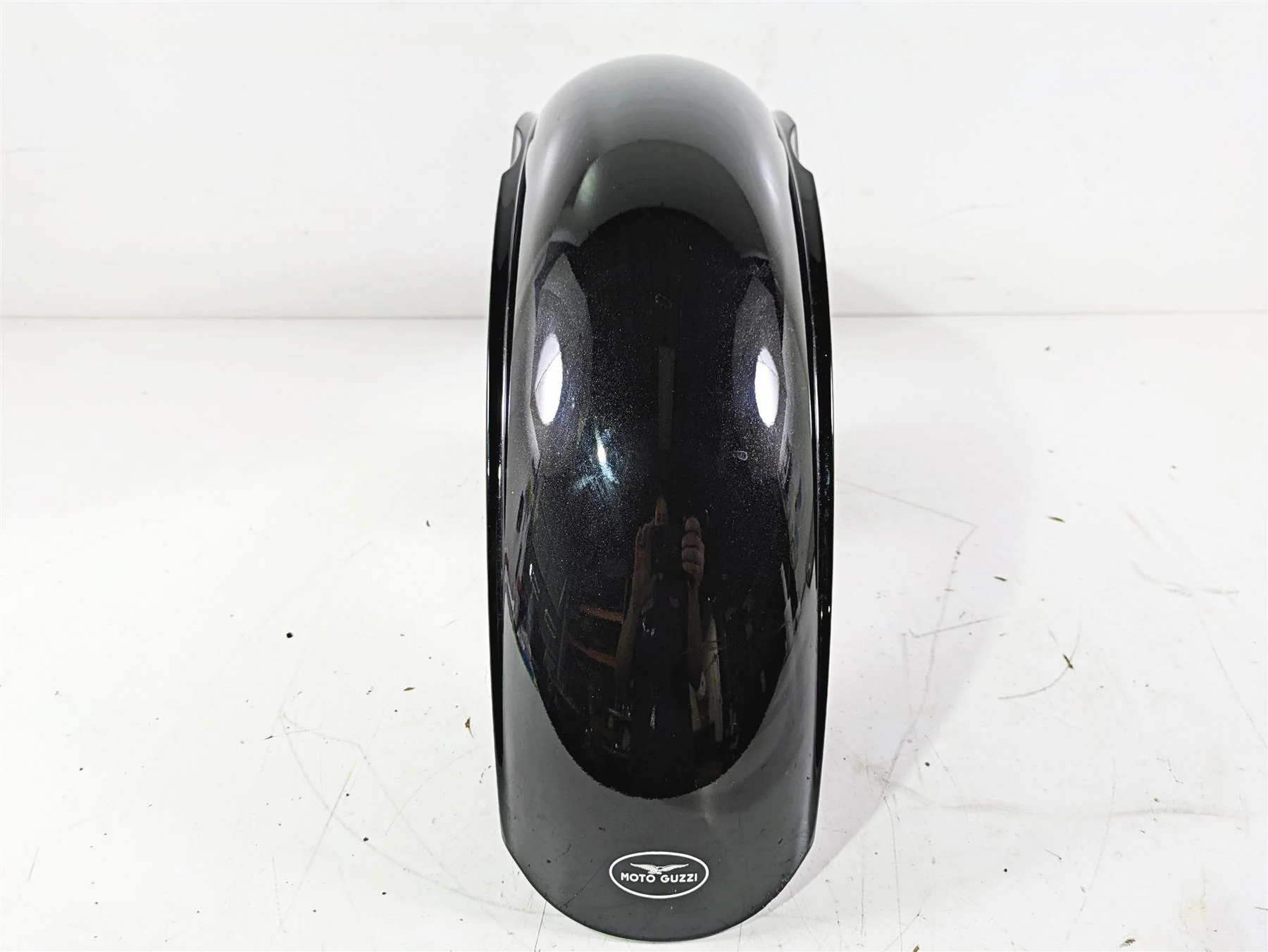 2014 Moto Guzzi California 1400 Touring Front Fender B064099 - Image 9