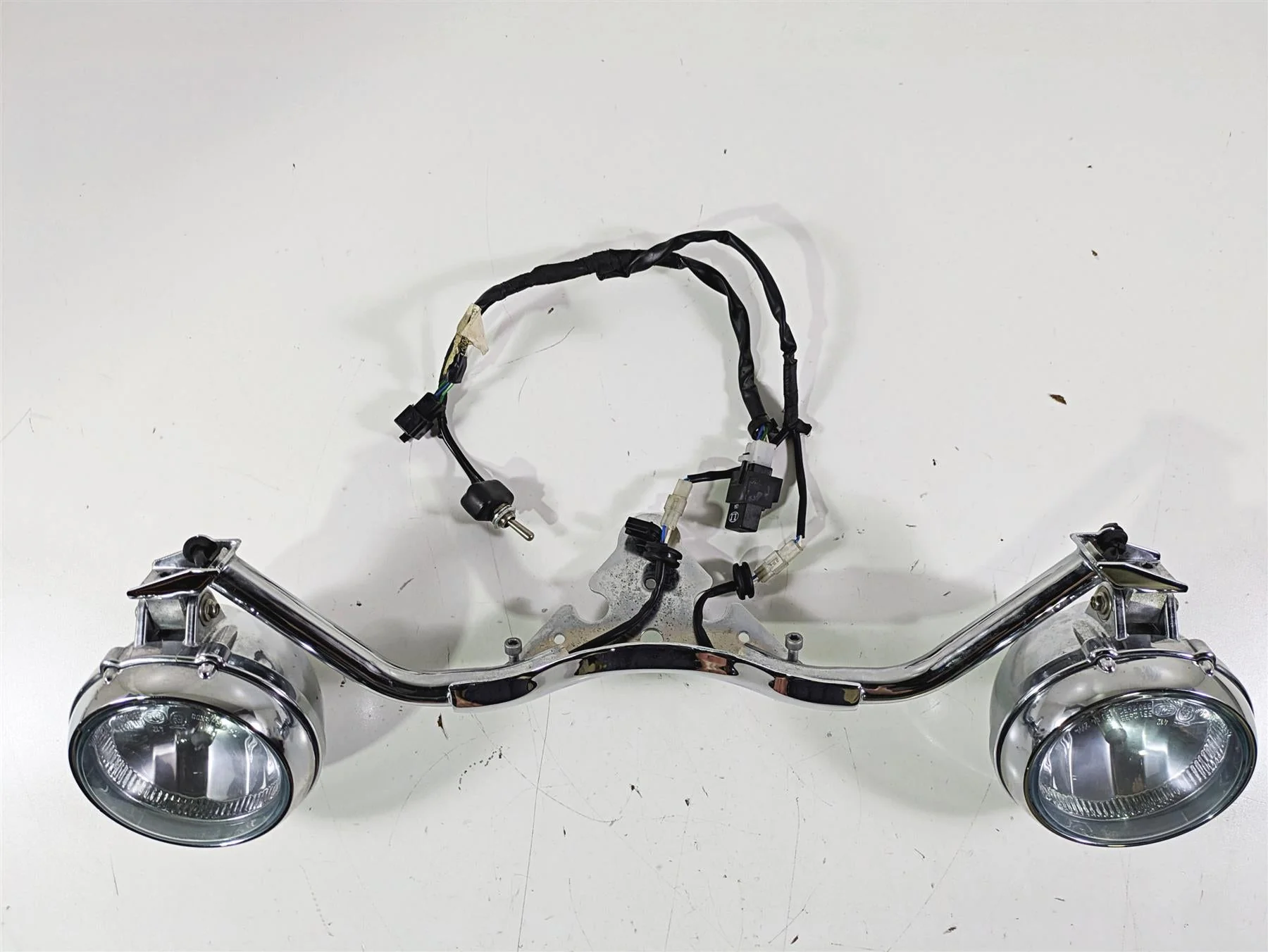 2014 Moto Guzzi California 1400 Touring Front Spot Lights & Mounts 887997