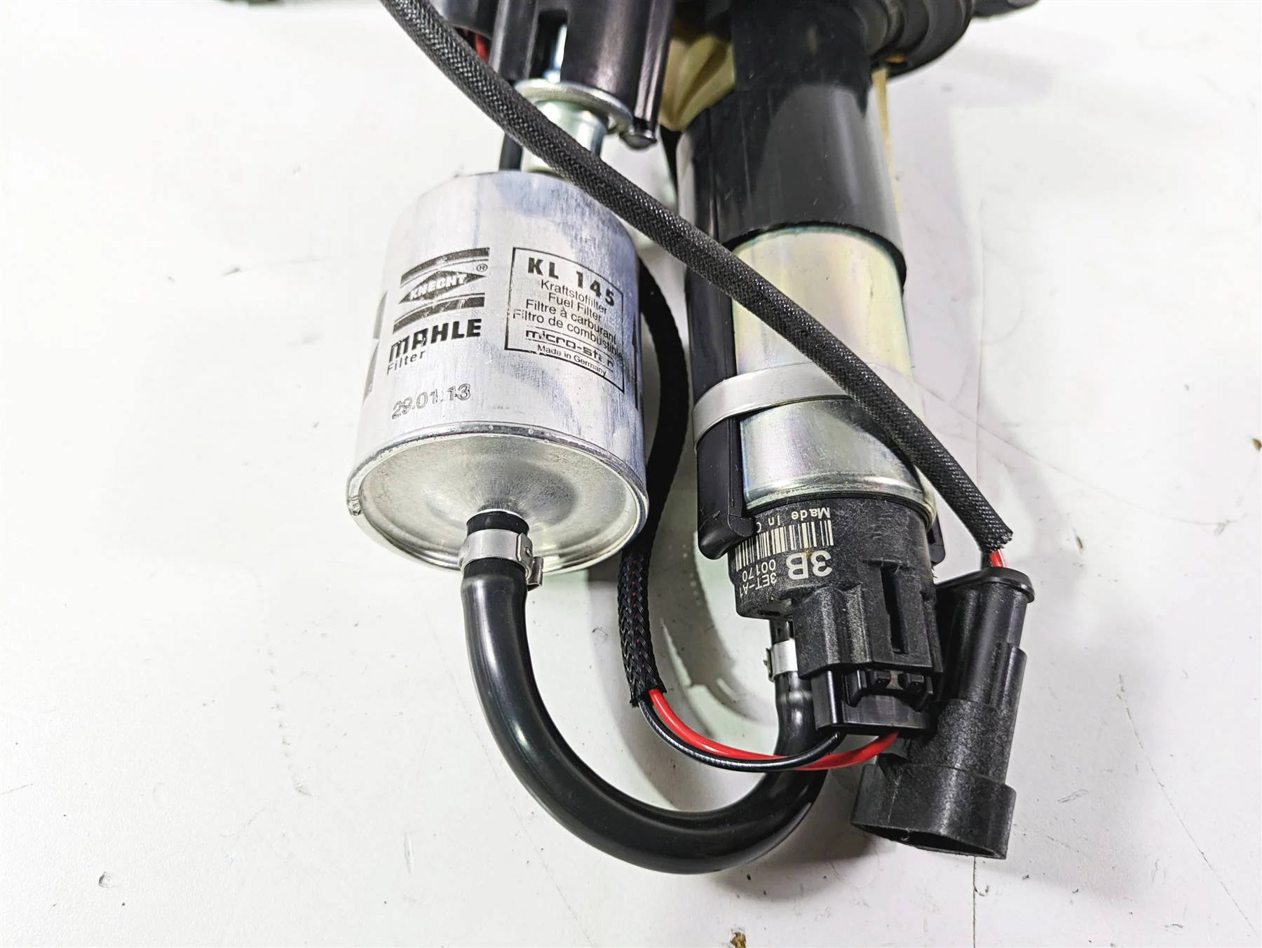2014 Moto Guzzi California 1400 Touring Fuel Gas Petrol Pump Tested B063104 - Image 12