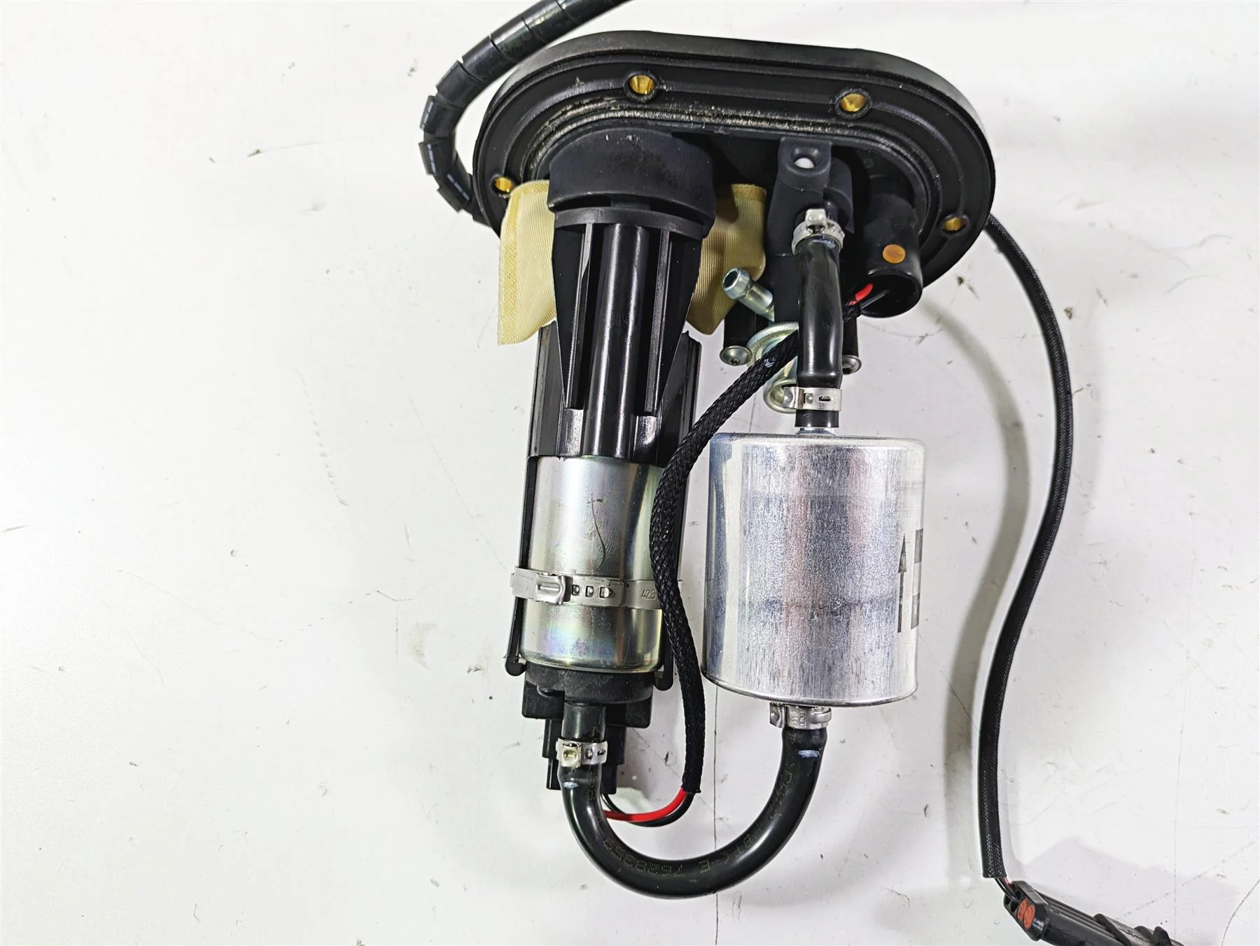 2014 Moto Guzzi California 1400 Touring Fuel Gas Petrol Pump Tested B063104 - Image 7